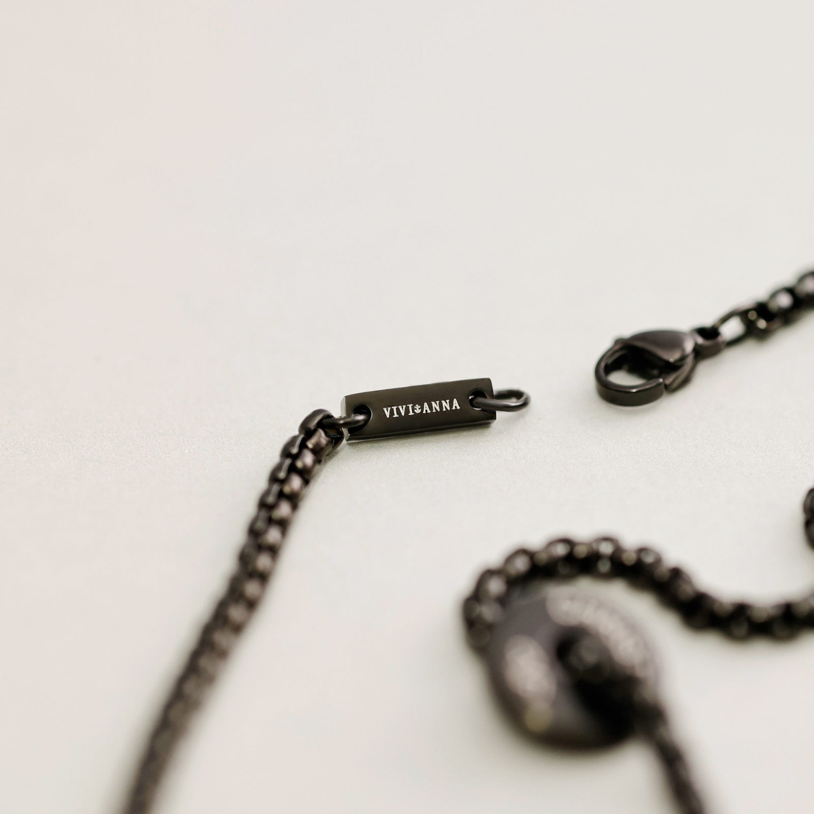 Gravierte Donut-Halskette für Herren