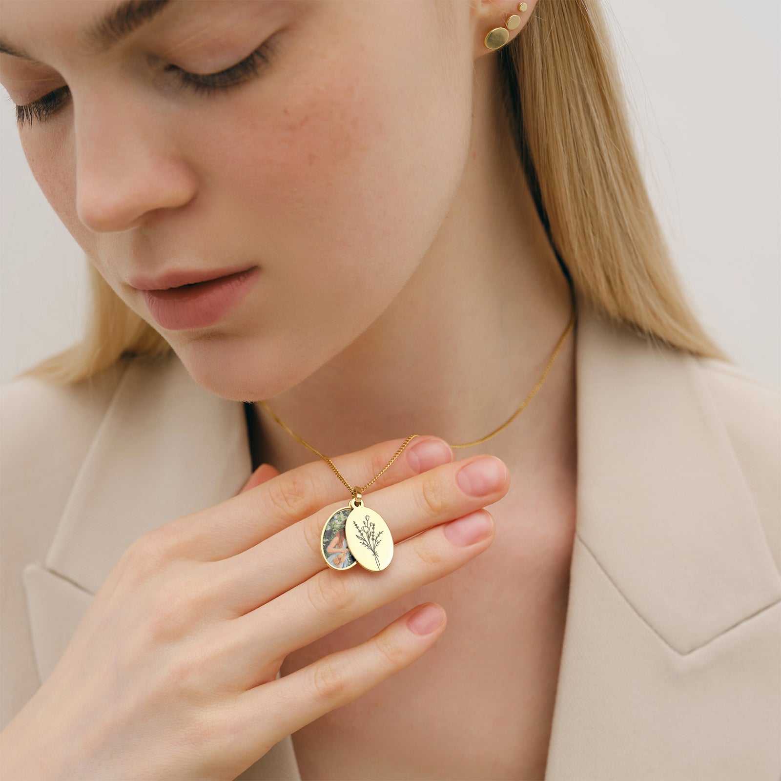 Personalized Photo Locket Necklace - oval