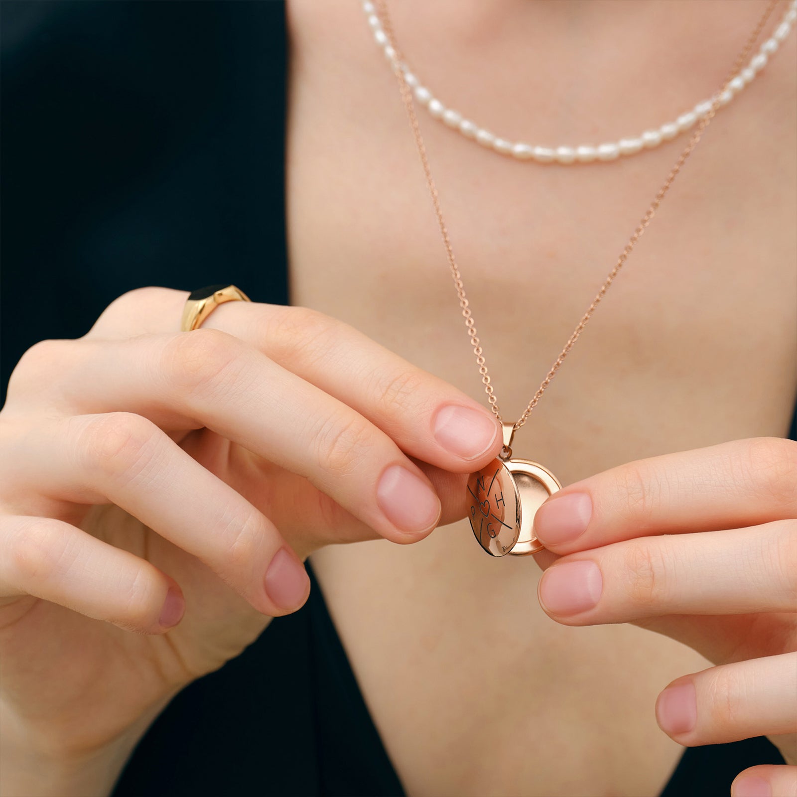 Personalisierbare Medaillonkette mit Gravur & Fotoeinsatz Damen Halskette VIVIANNASCHMUCK