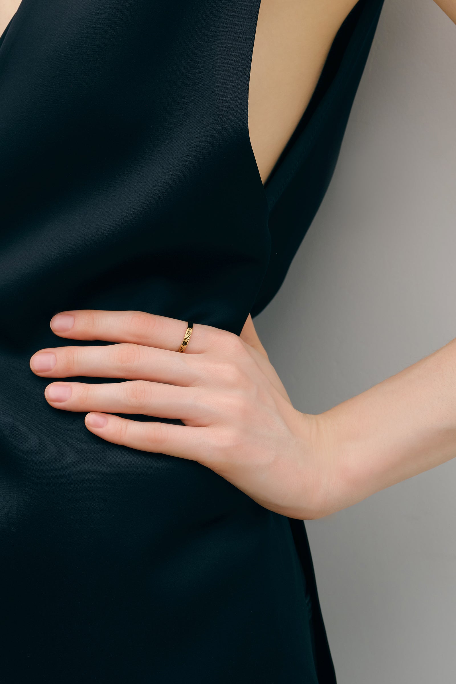 Minimalist Ring with Engraving - Unisex Ring - 3 mm