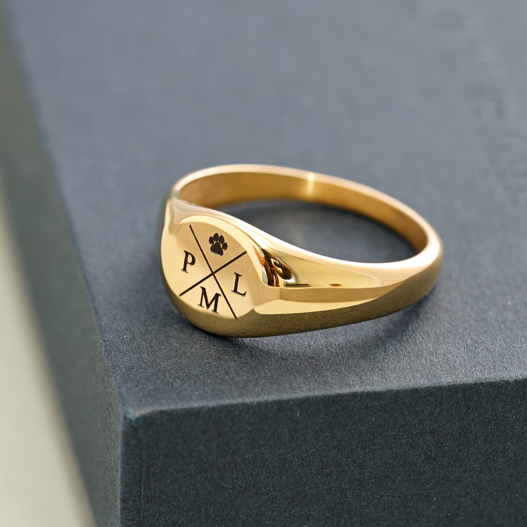 Siegelring mit Gravur - rund - H - VIVIANNASCHMUCK