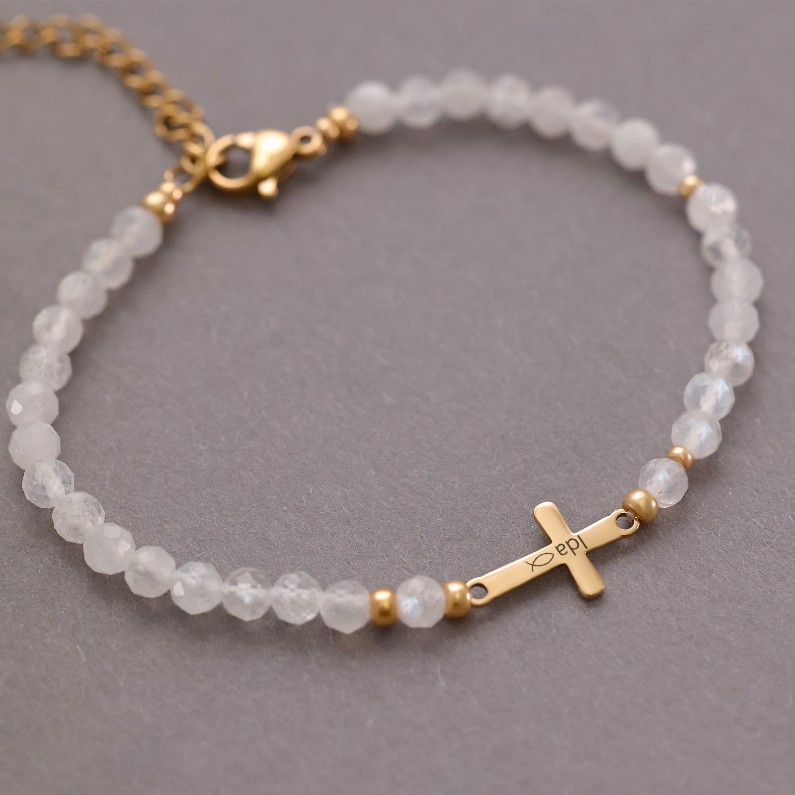 Mondstein Kreuz-Armband mit Gravur- Geschenk zur Konfirmation mit Karte Kinder Armband VIVIANNASCHMUCK