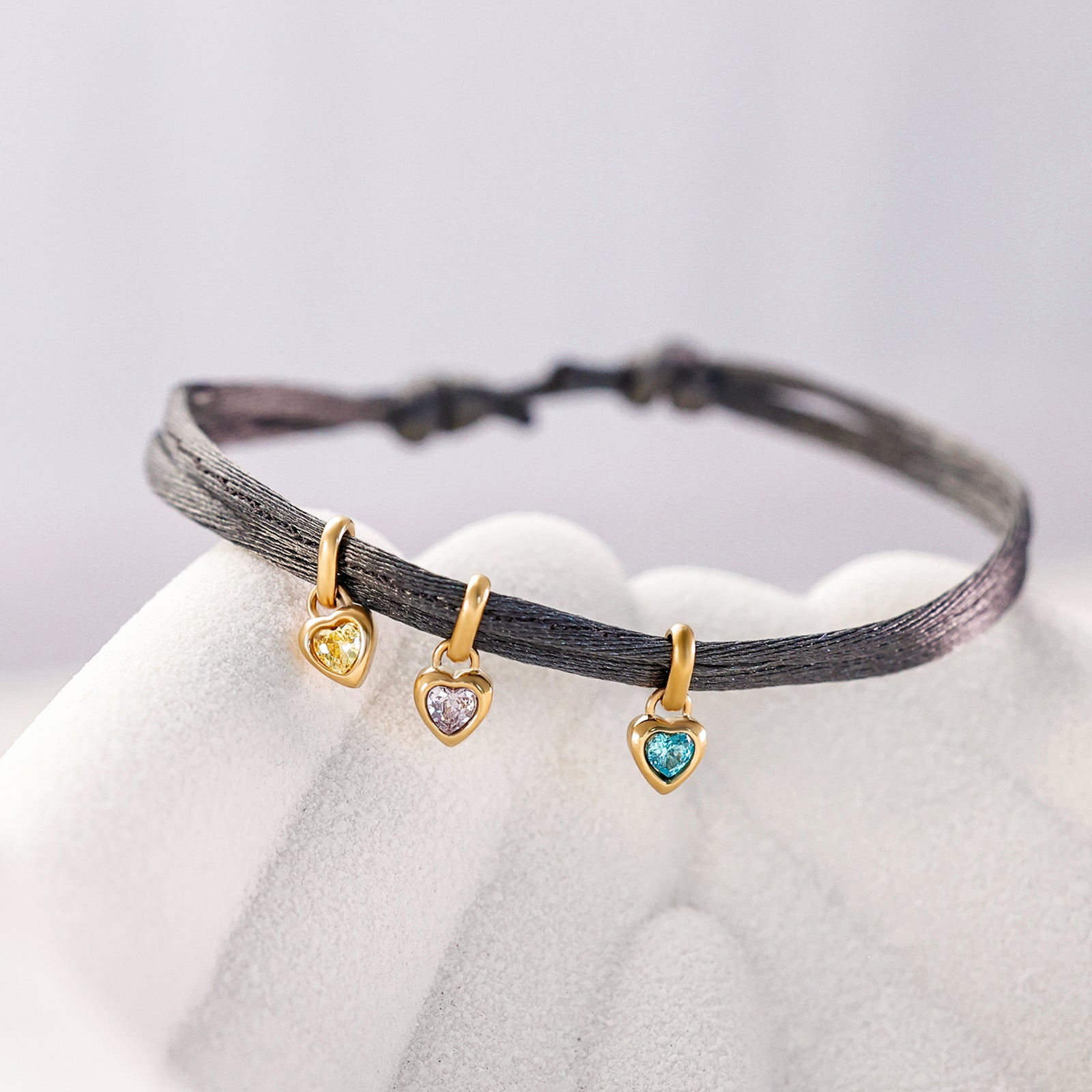 Geburtsstein Satinband mit Herz Zirkonia Anhänger - Verstellbar