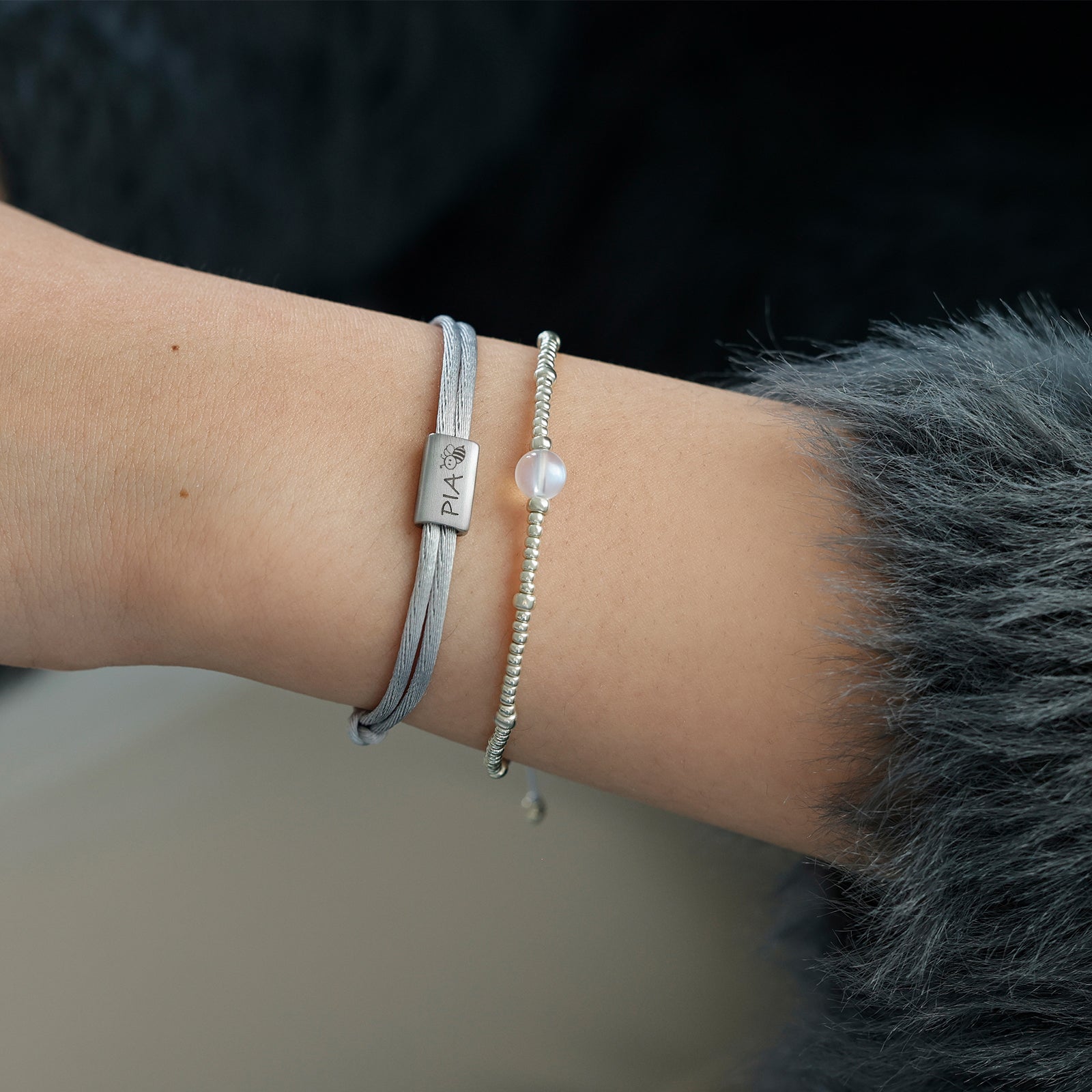 Kinder Satinband Armband mit Gravur - Geschenk zur Einschulung mit Karte Kinder Armband VIVIANNASCHMUCK