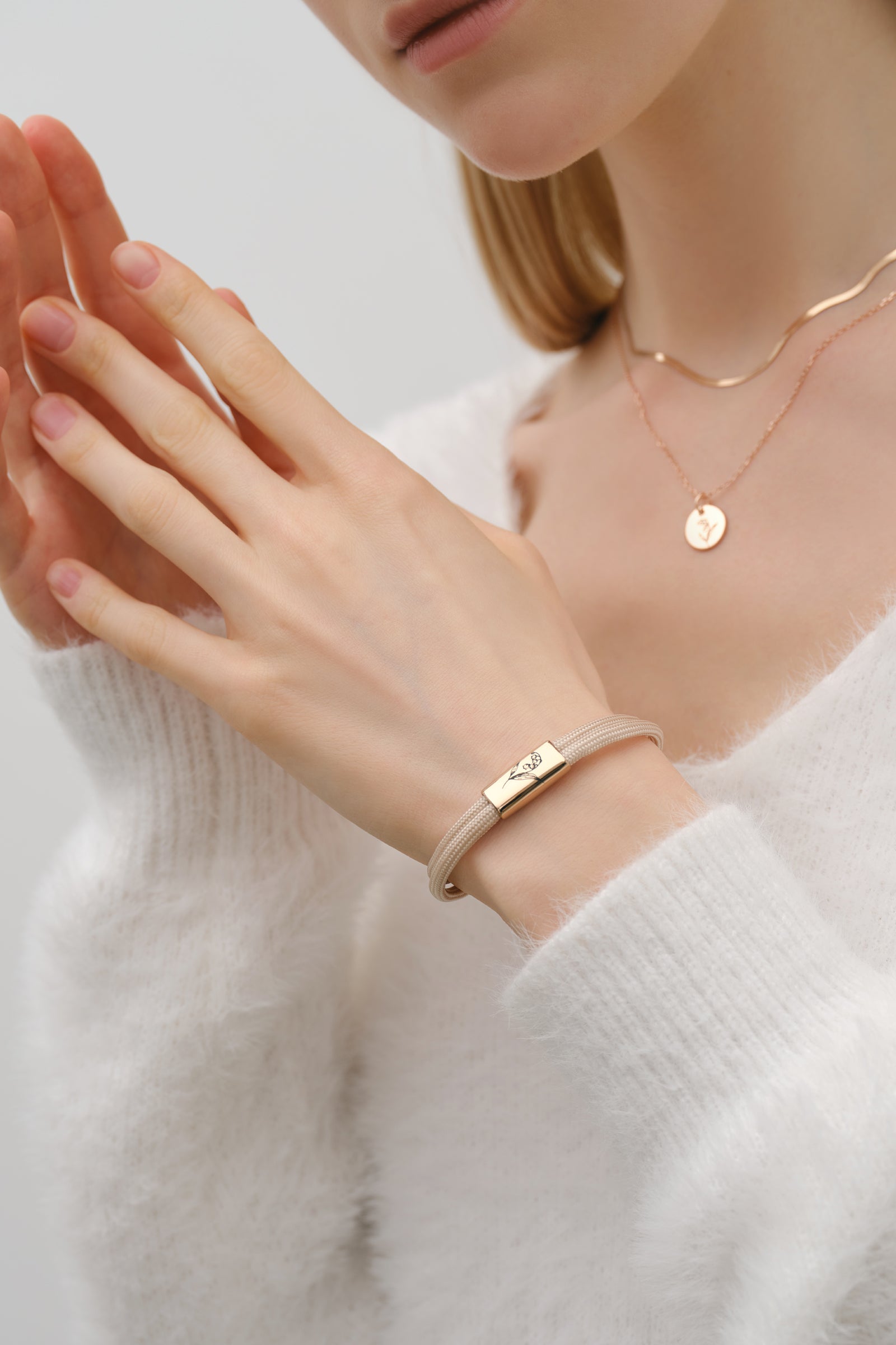 Geburtsblumen Armband aus Segeltau – mit Wunschgravur Damen Armband VIVIANNASCHMUCK