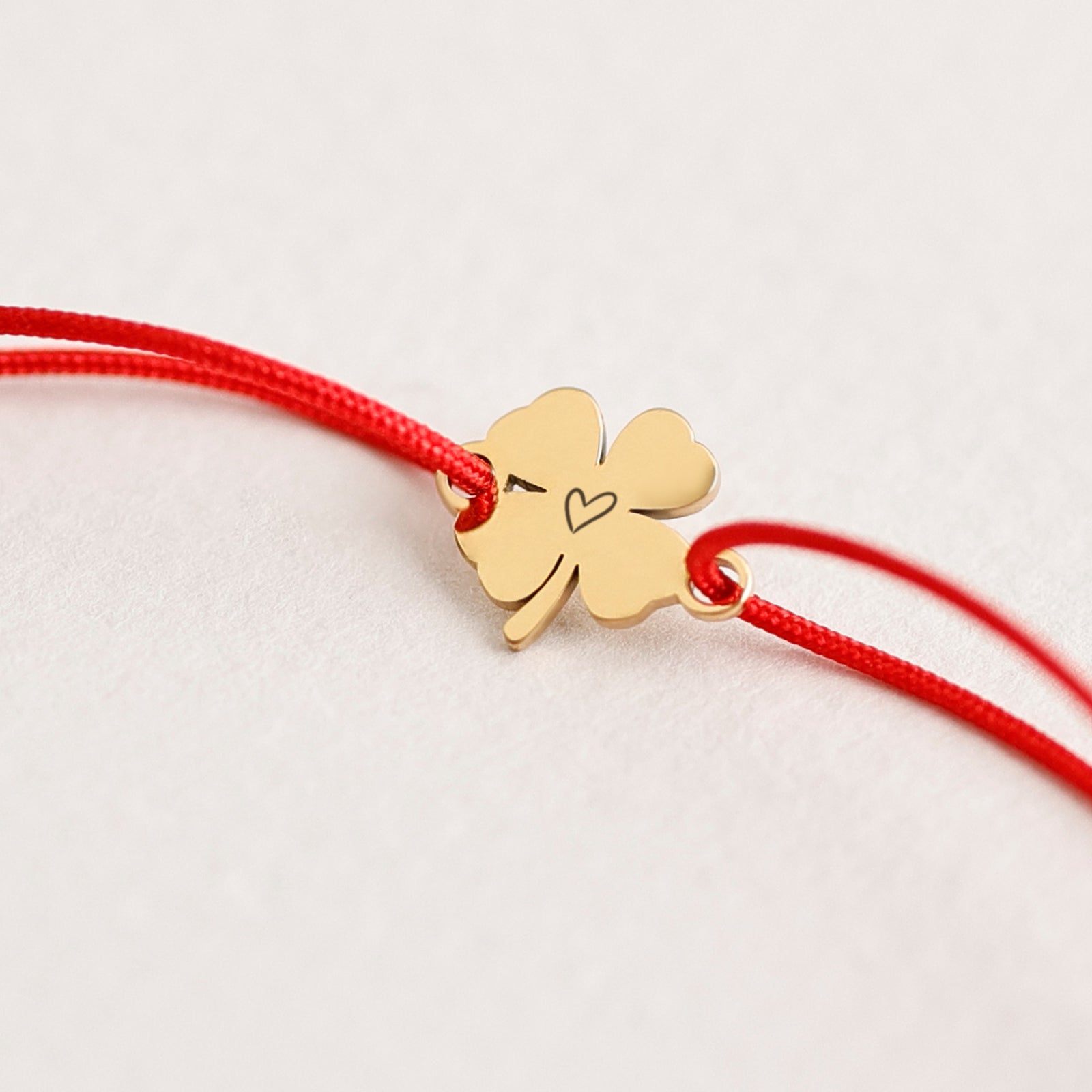 Personalisiertes Glücksbringer Armband mit Kleeblatt