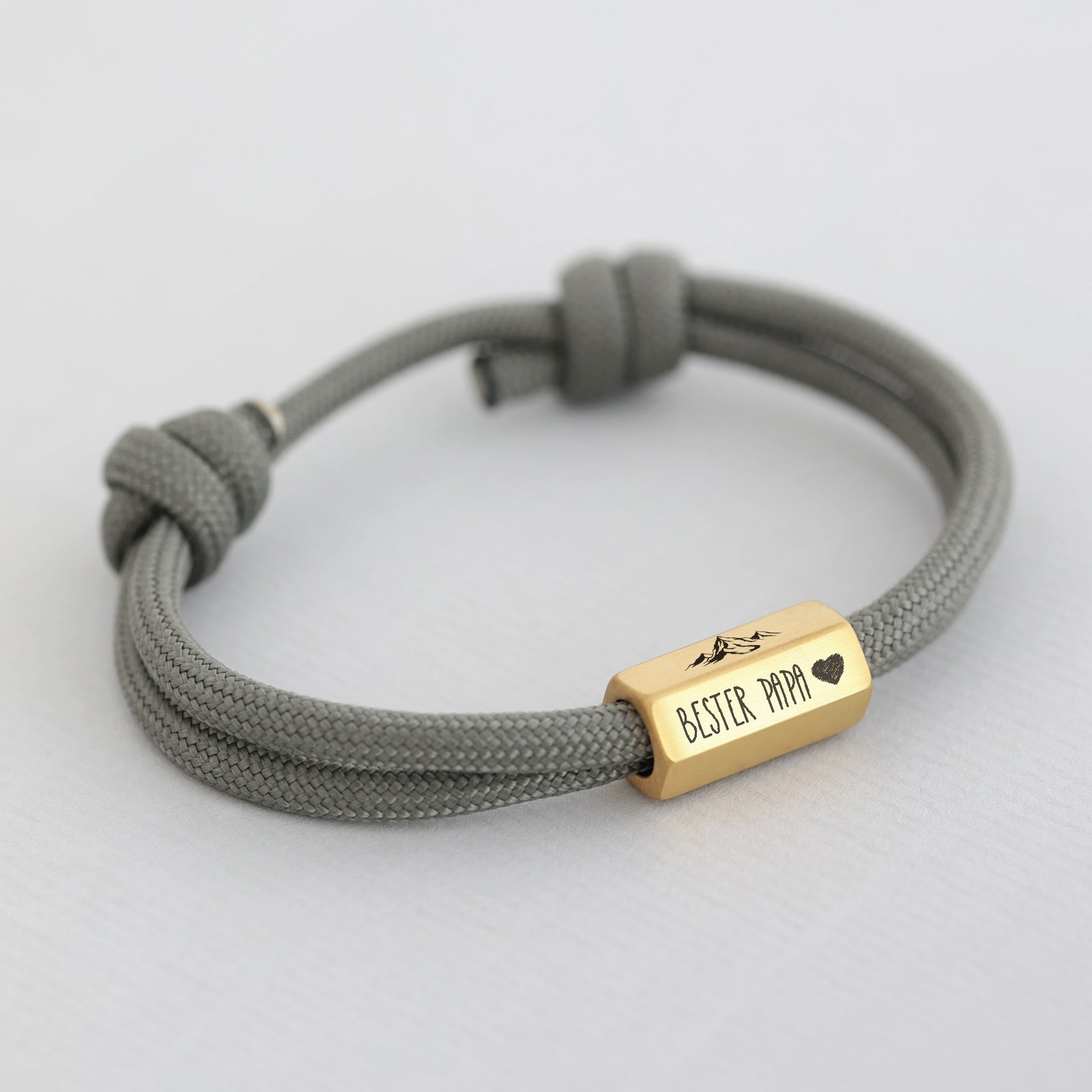 Herrenarmband aus Segeltau mit 6-seitiger Gravurperle