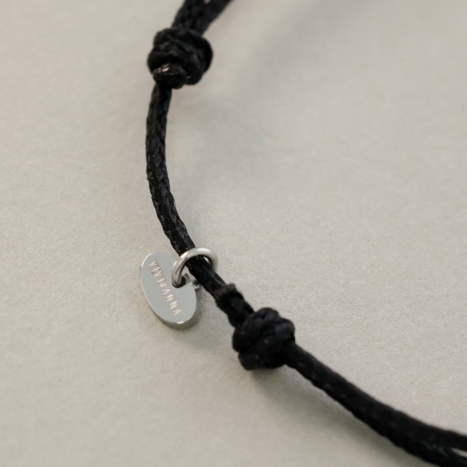 Segeltau Armband mit Hammerschlagplättchen Herren Armband VIVIANNASCHMUCK