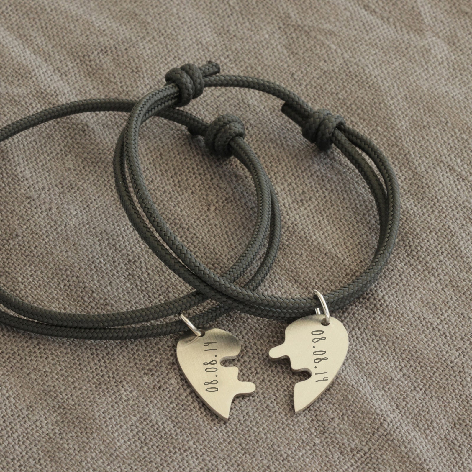 Herzpuzzle Armband 2er-Set – personalisierbares Partnerarmband