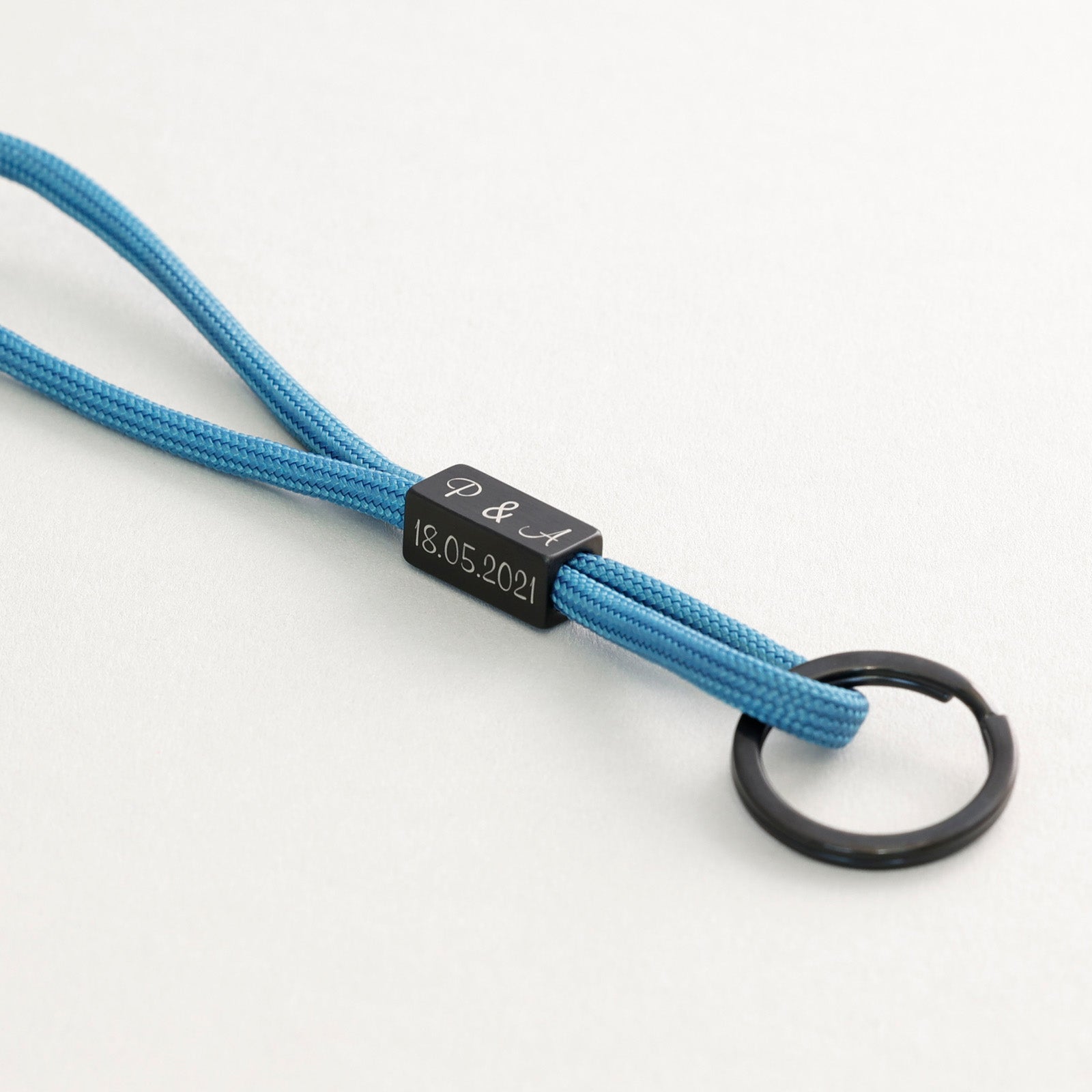 Schlüsselanhänger mit 4 Seiten Gravur - Personalisiertes Edelstahlschlüsselring mit Wunschgravur - mit Namen - Familien Initialen - SL005 - VIVIANNASCHMUCK