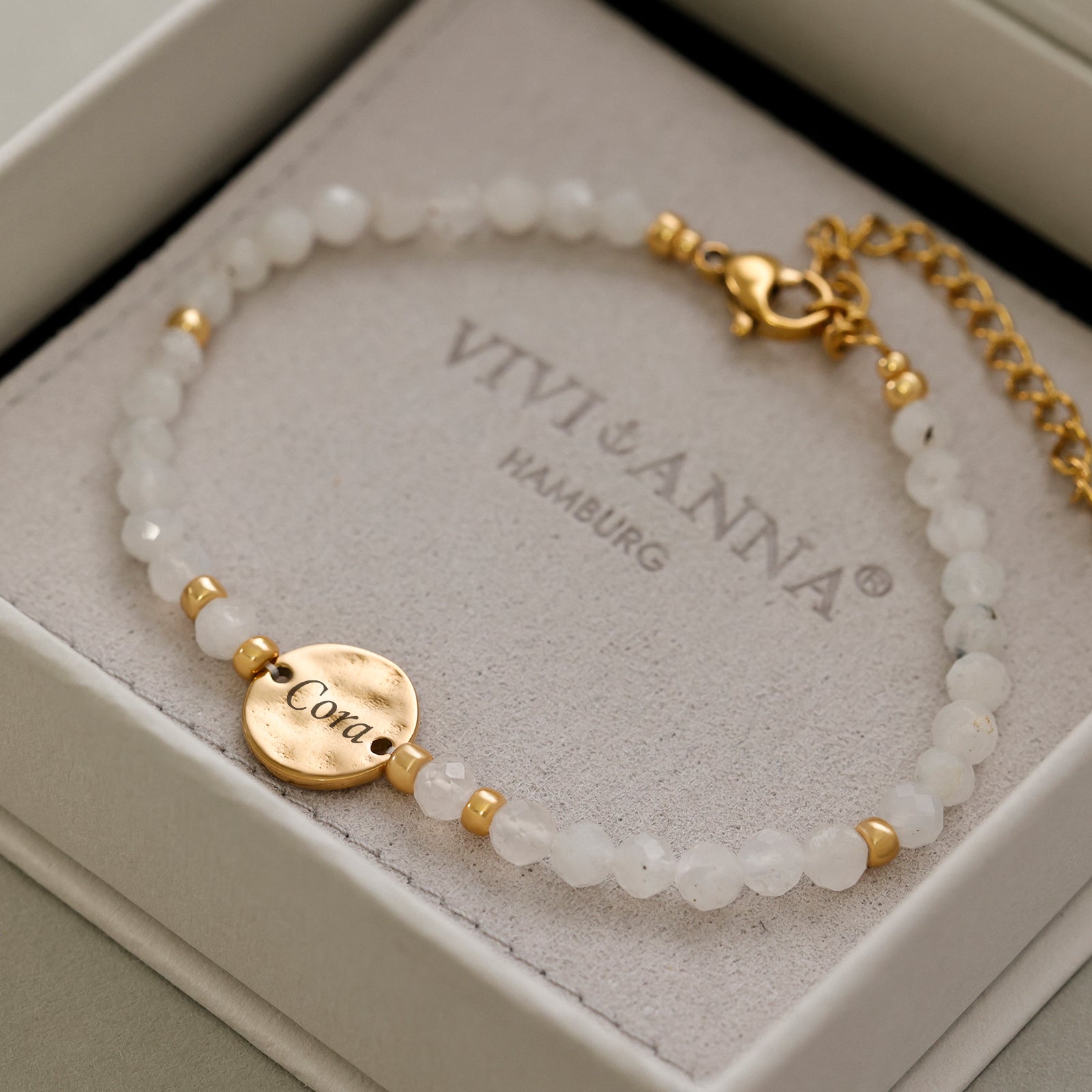 Mondstein Armband mit Hammerschlag Plättchen