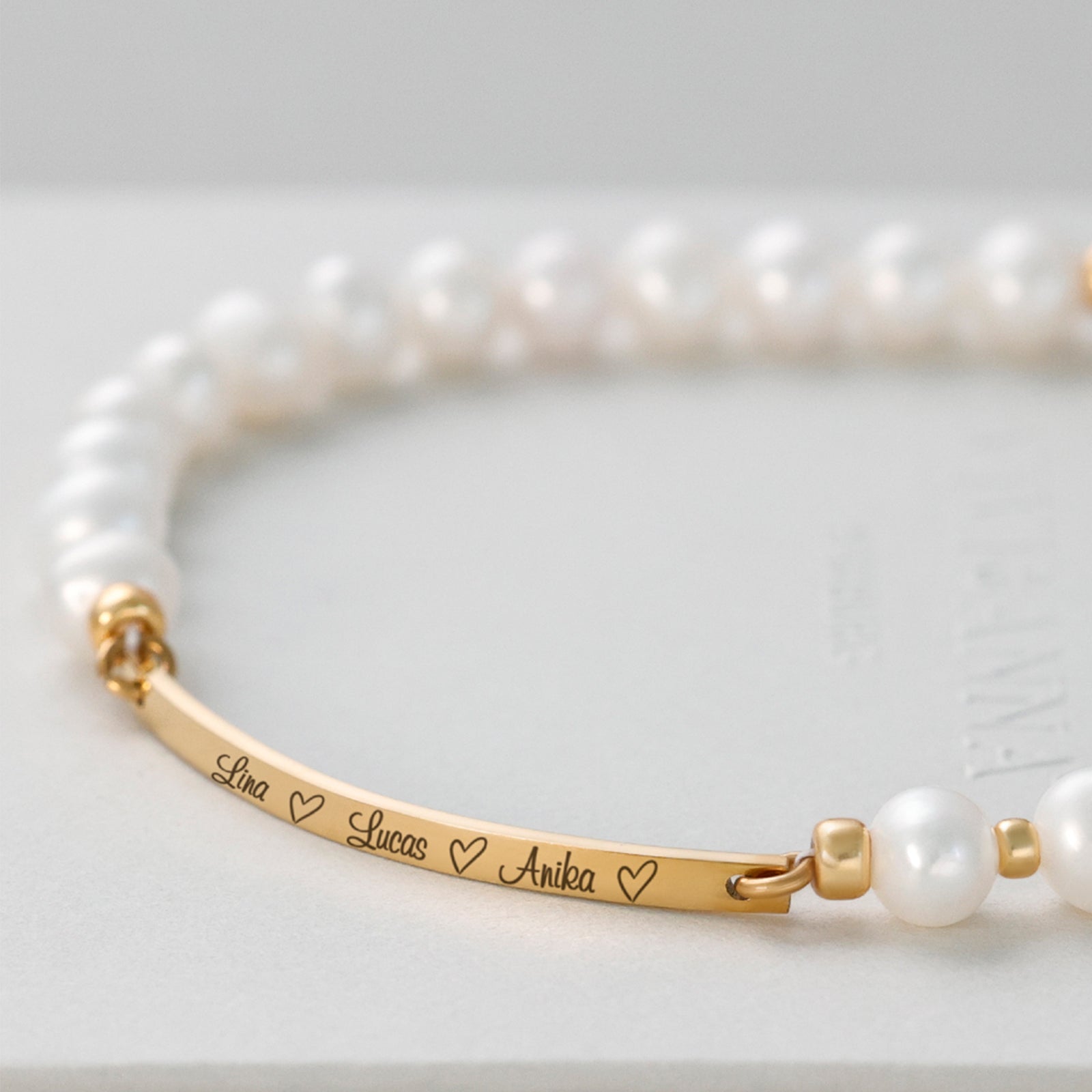 Süßwasserperlen Armband mit Namensplatte