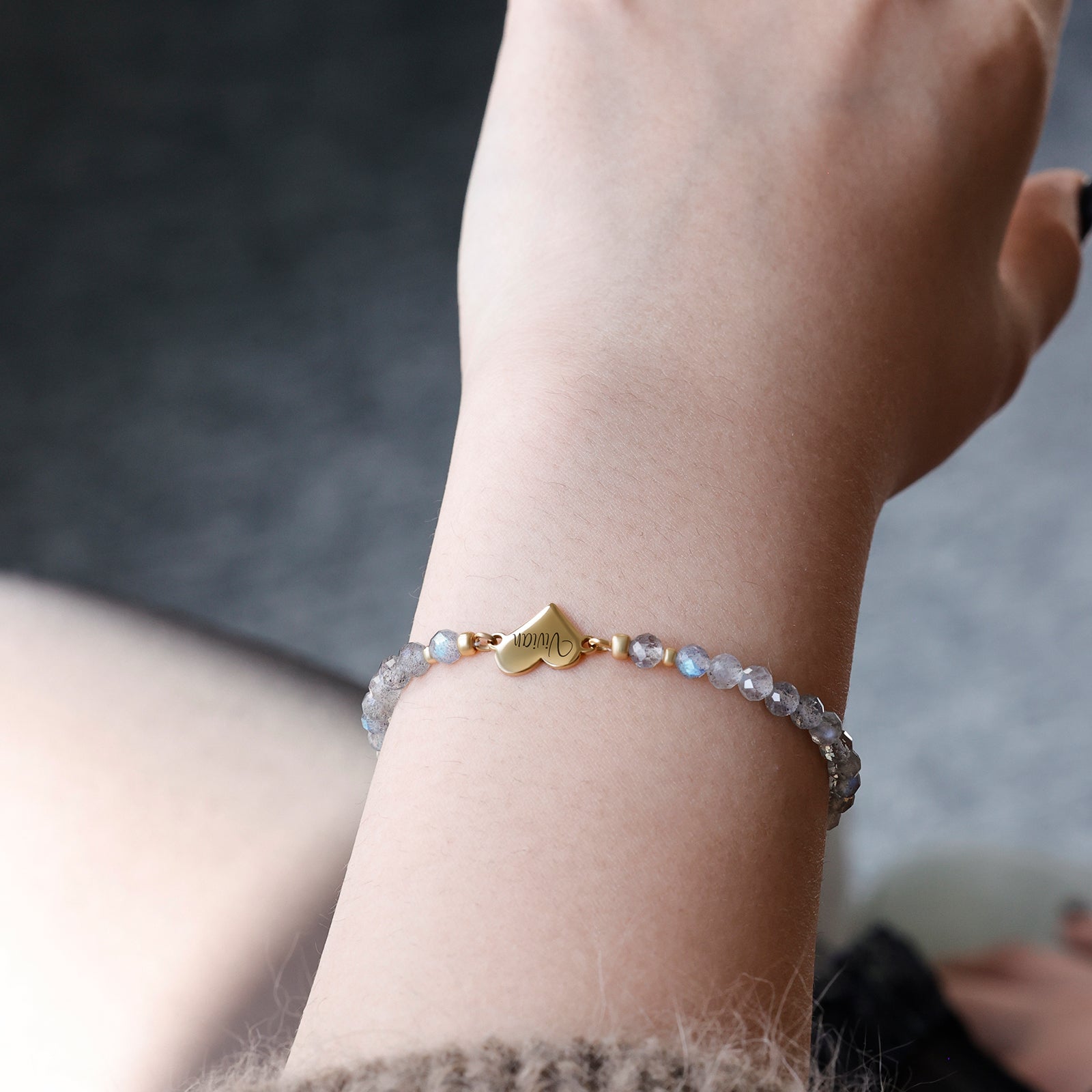 Labradorit Armband mit Herzanhänger