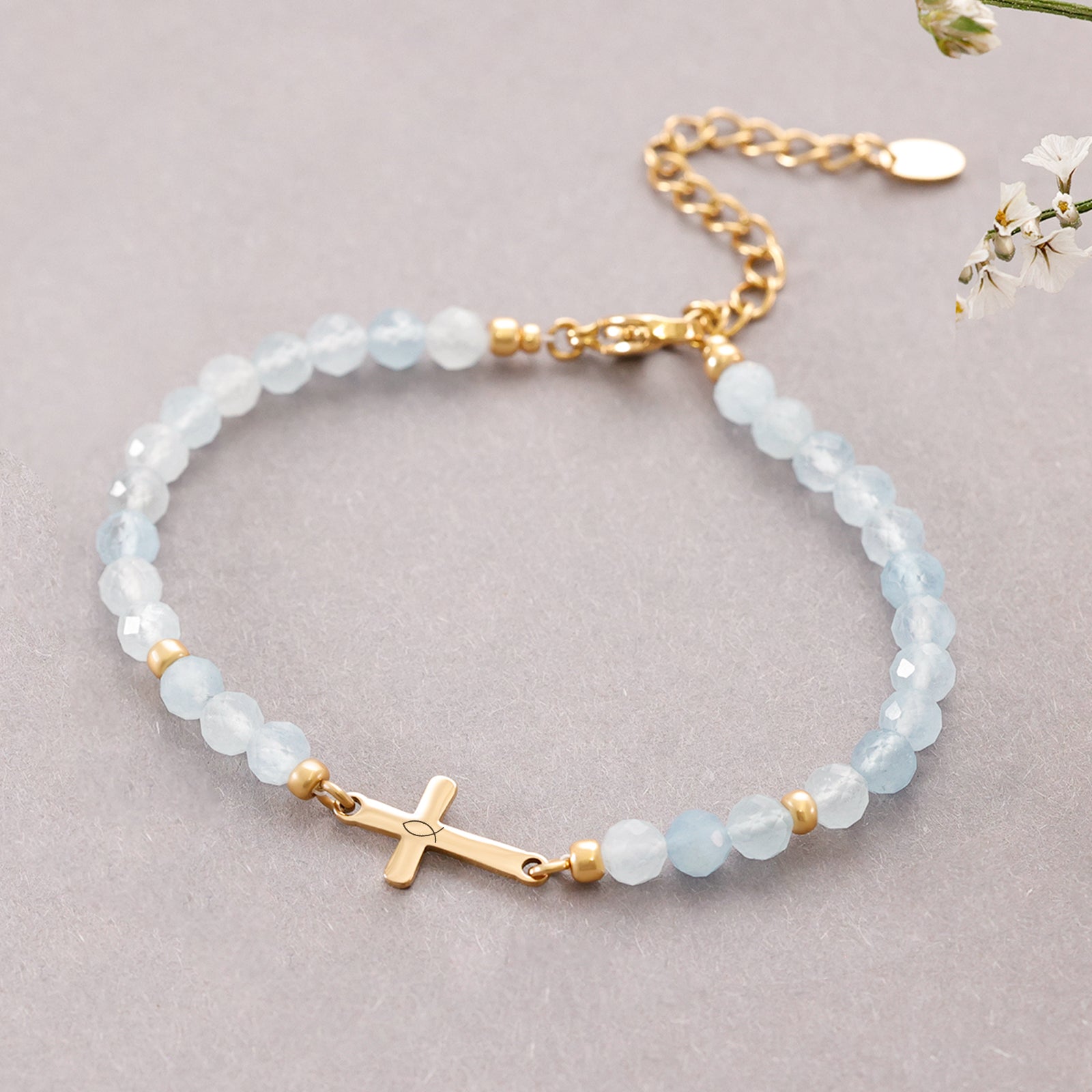 Aquamarin Kreuz Armband - Geschenk zur Kommunion mit Karte