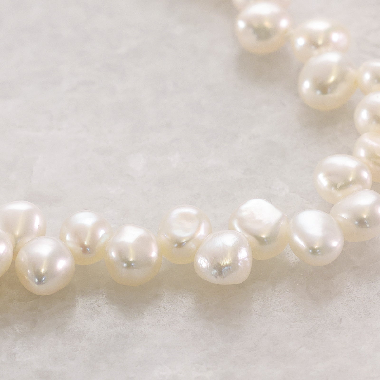 Süßwasserperlen Armband mit Gravur-Plättchen - 925er Sterling Silber Damen Armband VIVIANNASCHMUCK