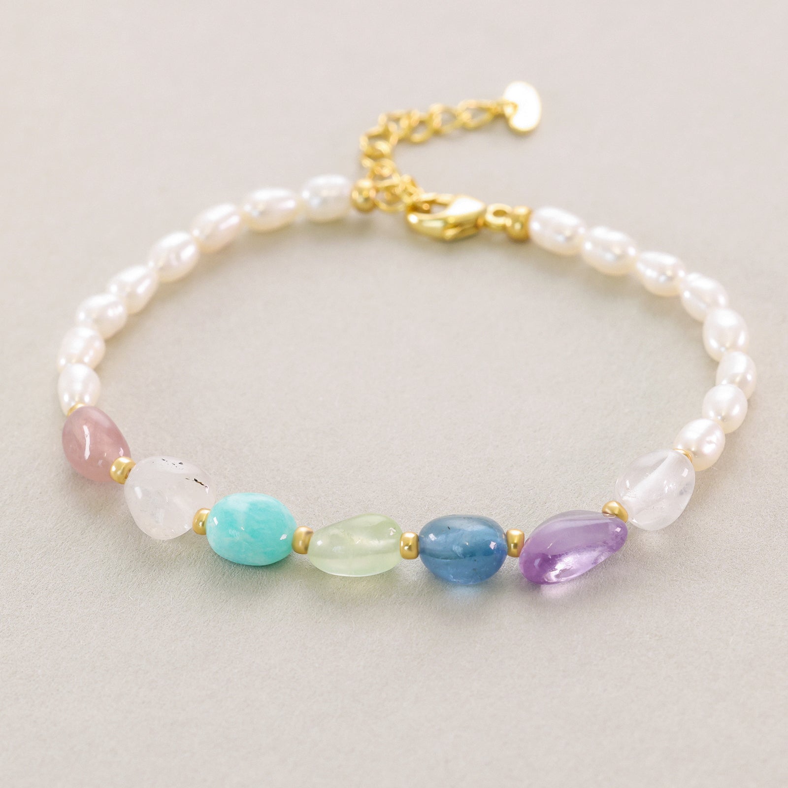 Edelsteinarmband mit Süßwasserperlen & Chakrafarben - 925 Sterling Silber