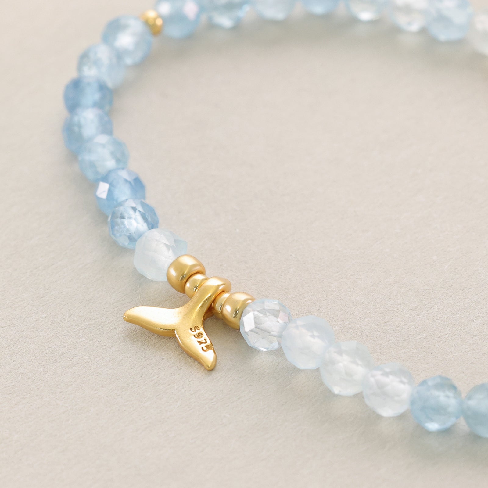 Aquamarin Armband mit Walflosse Anhänger - 925er Sterling Silber