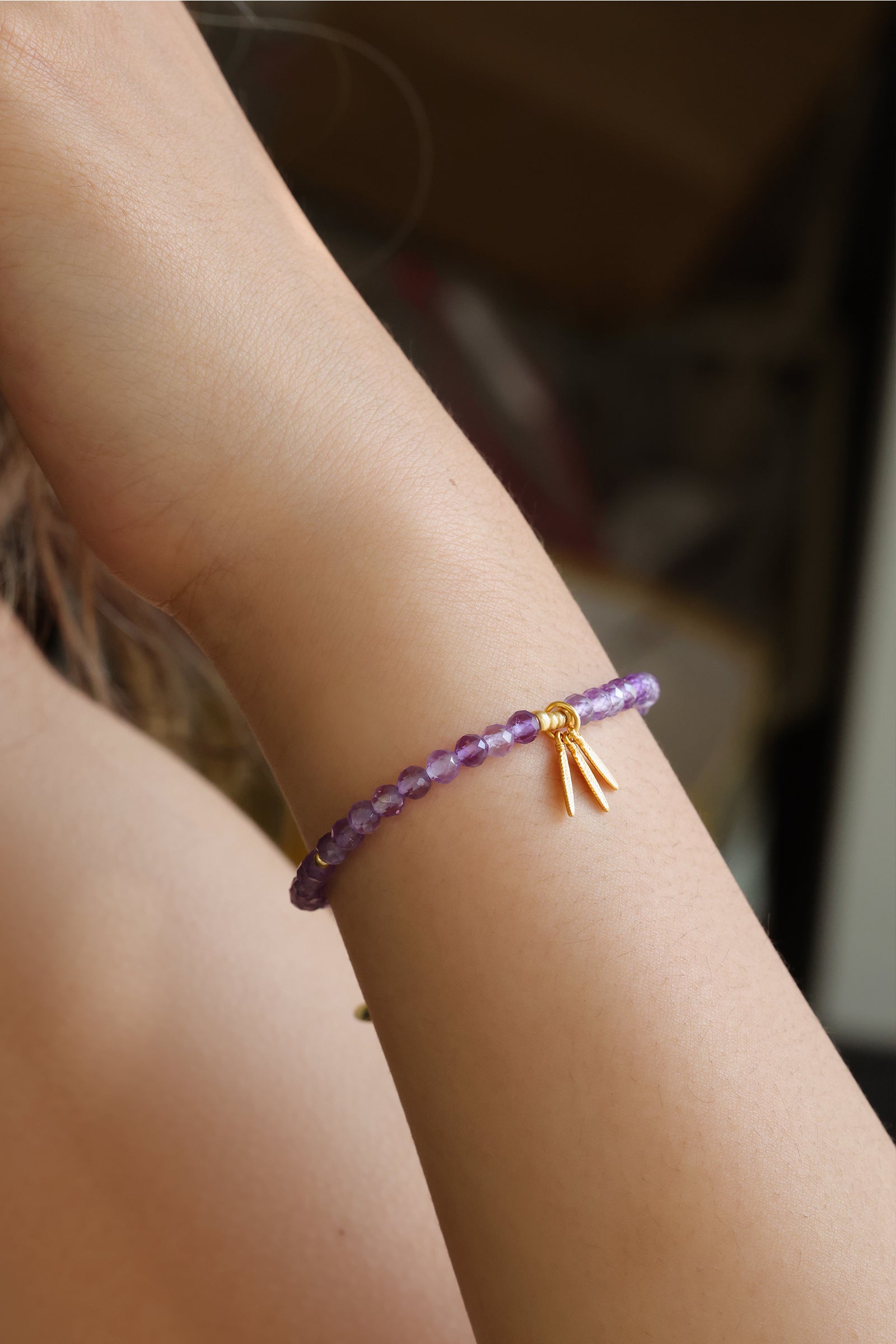 Amethyst Armband mit Federanhänger - 925er Sterling Silber Damen Armband VIVIANNASCHMUCK