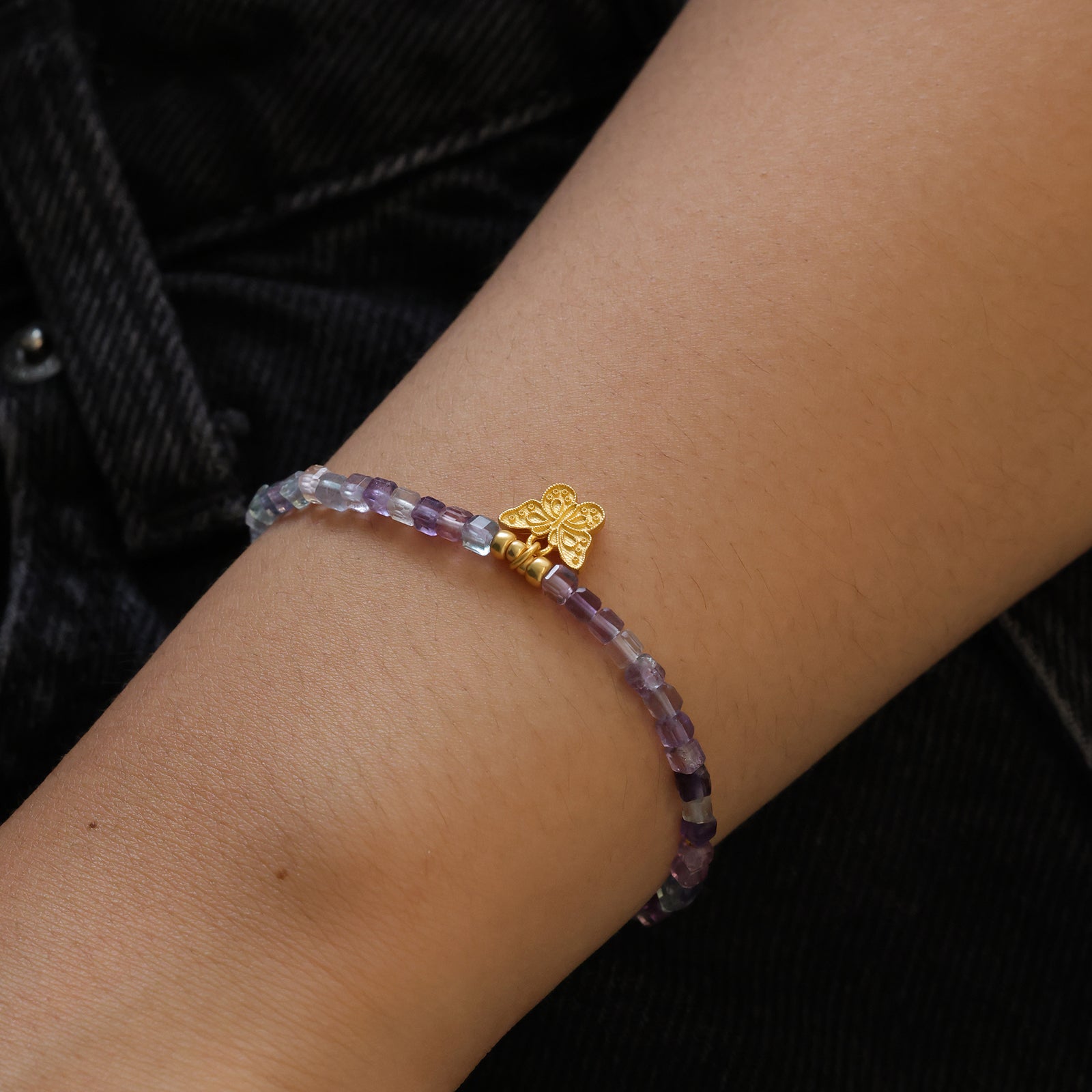 Regenbogen-Fluorit Armband mit Schmetterlingsanhänger - 925er Sterling Silber Damen Armband VIVIANNASCHMUCK