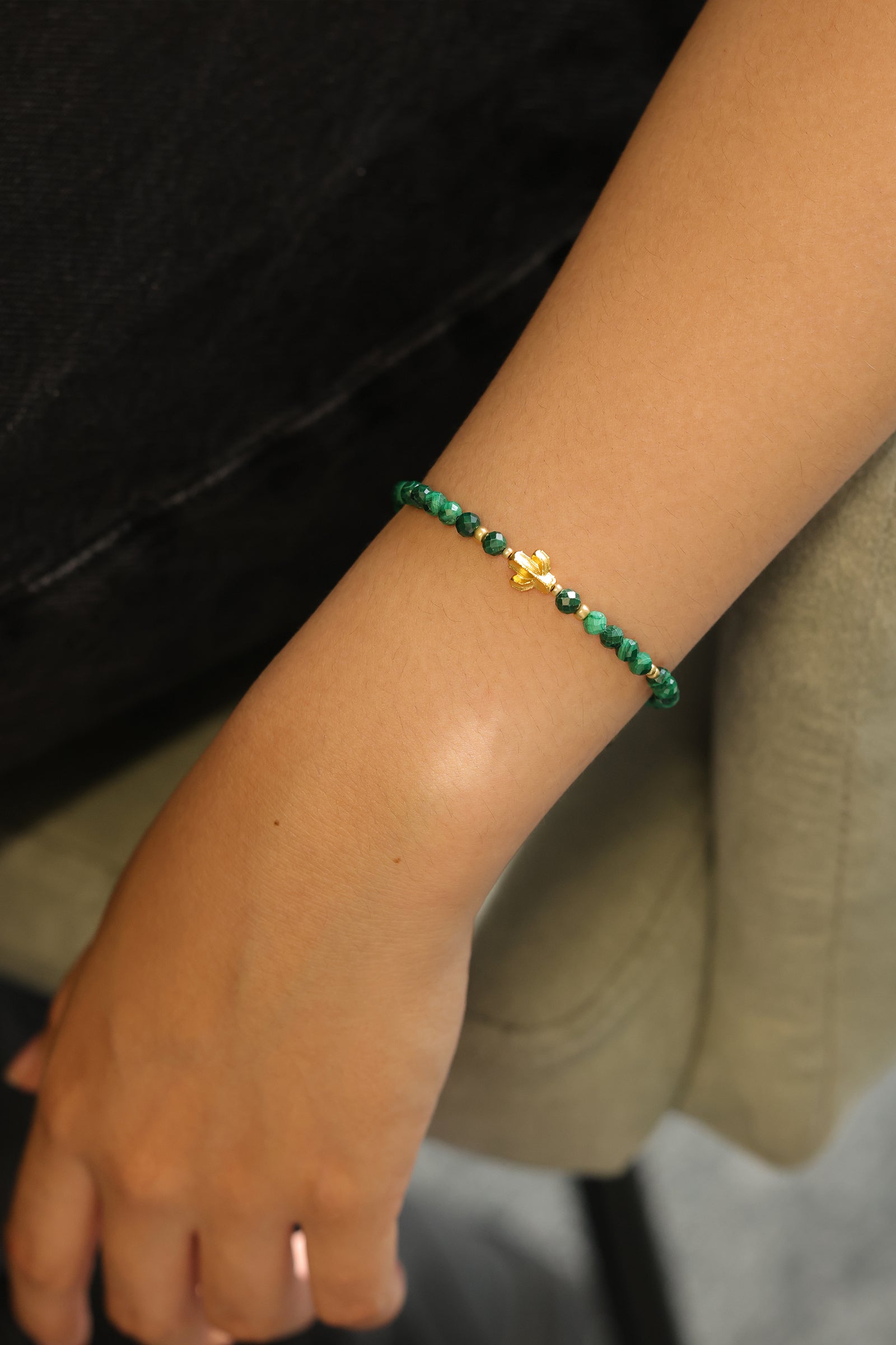 Malachit Armband mit Kaktus Charm - 925er Sterling Silber Damen Armband VIVIANNASCHMUCK