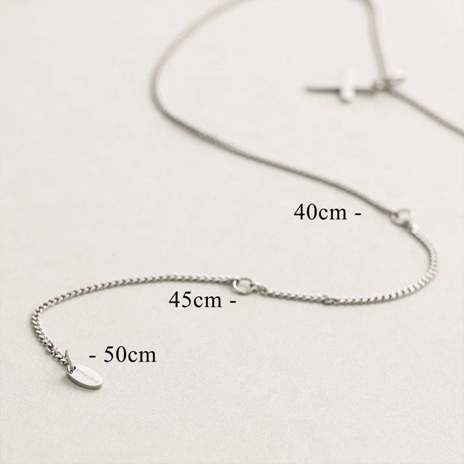 Herren Mini Kreuz Halskette mit Gravur Herren Halskette VIVIANNASCHMUCK