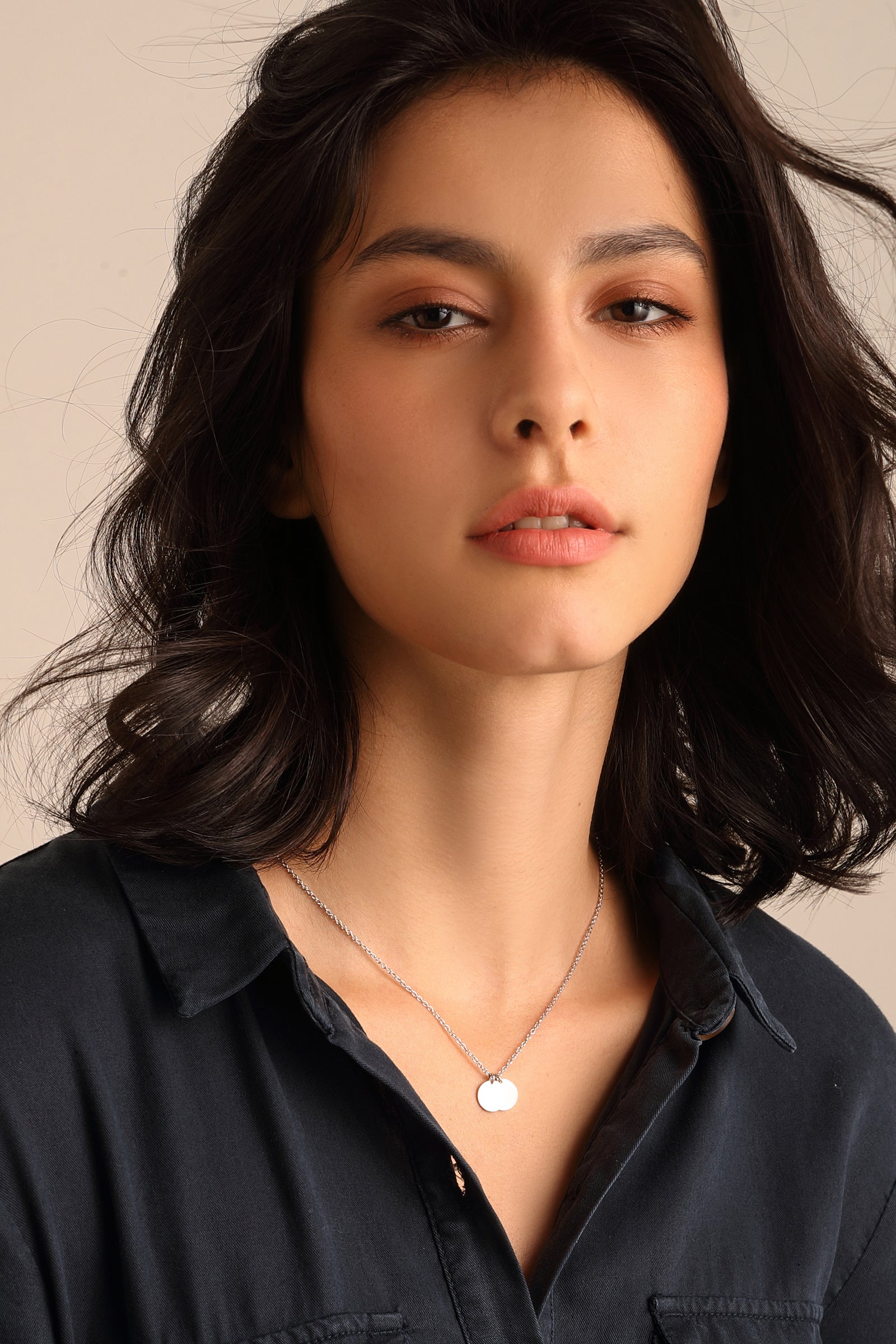 Personalisierte Ketten mit rundem Plättchen aus 925er Sterlingsilber - VIVIANNASCHMUCK