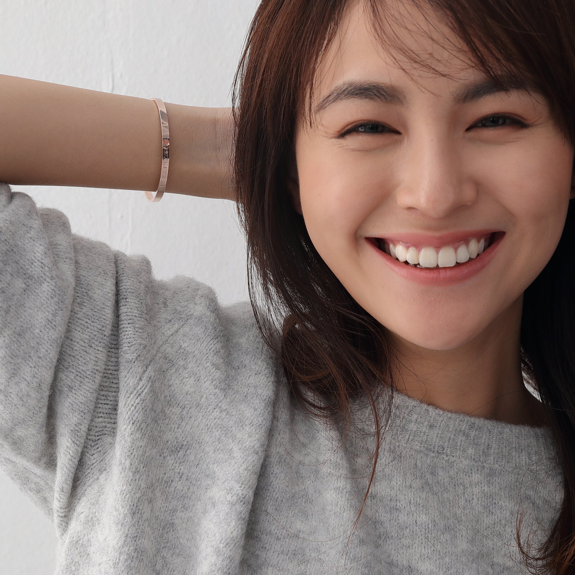 Personalisiertes Armreif mit Gravur Farbwahl, Silber Gold Roségold A104 - VIVIANNASCHMUCK