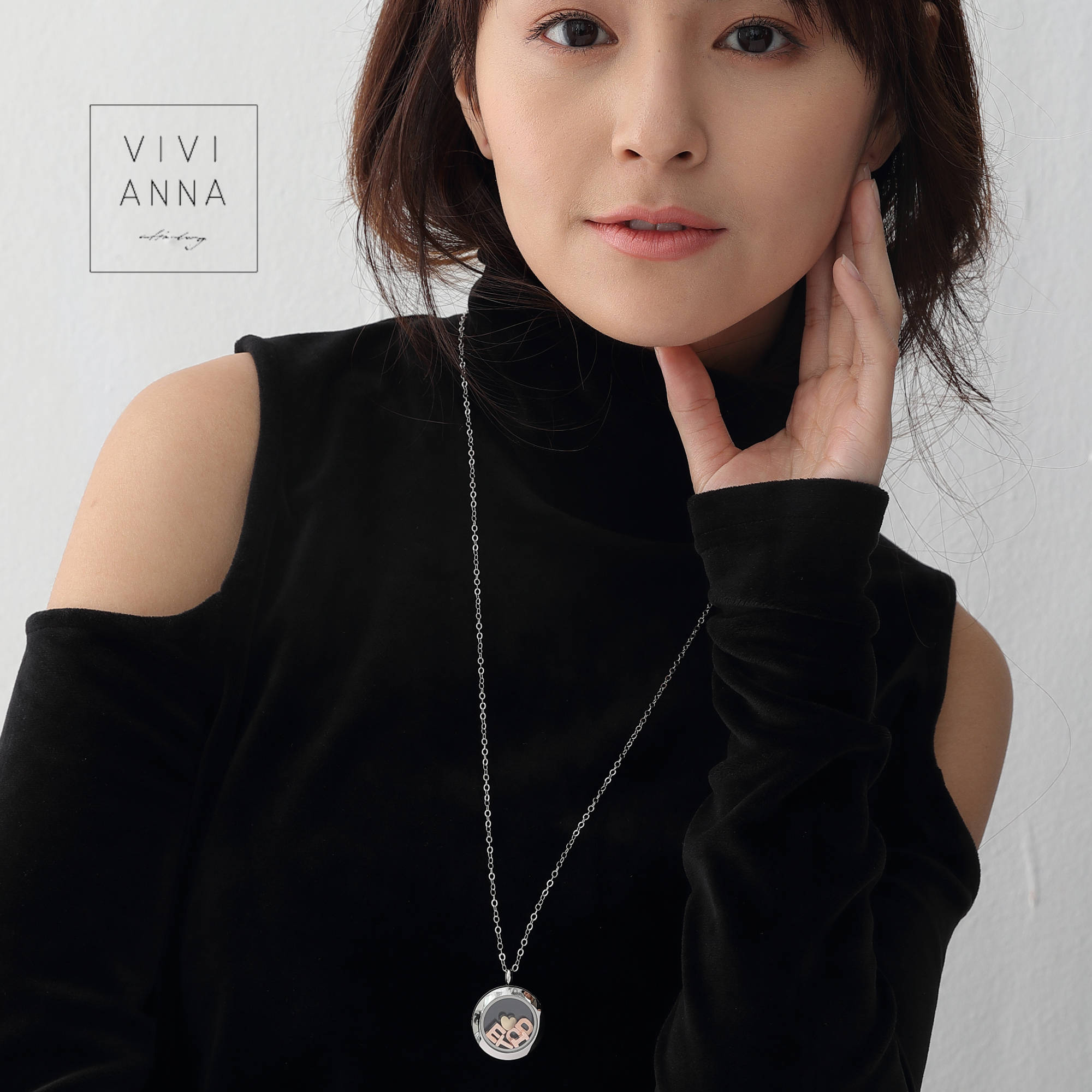 Wunschbuchstaben Medaillon Kette - VIVIANNASCHMUCK