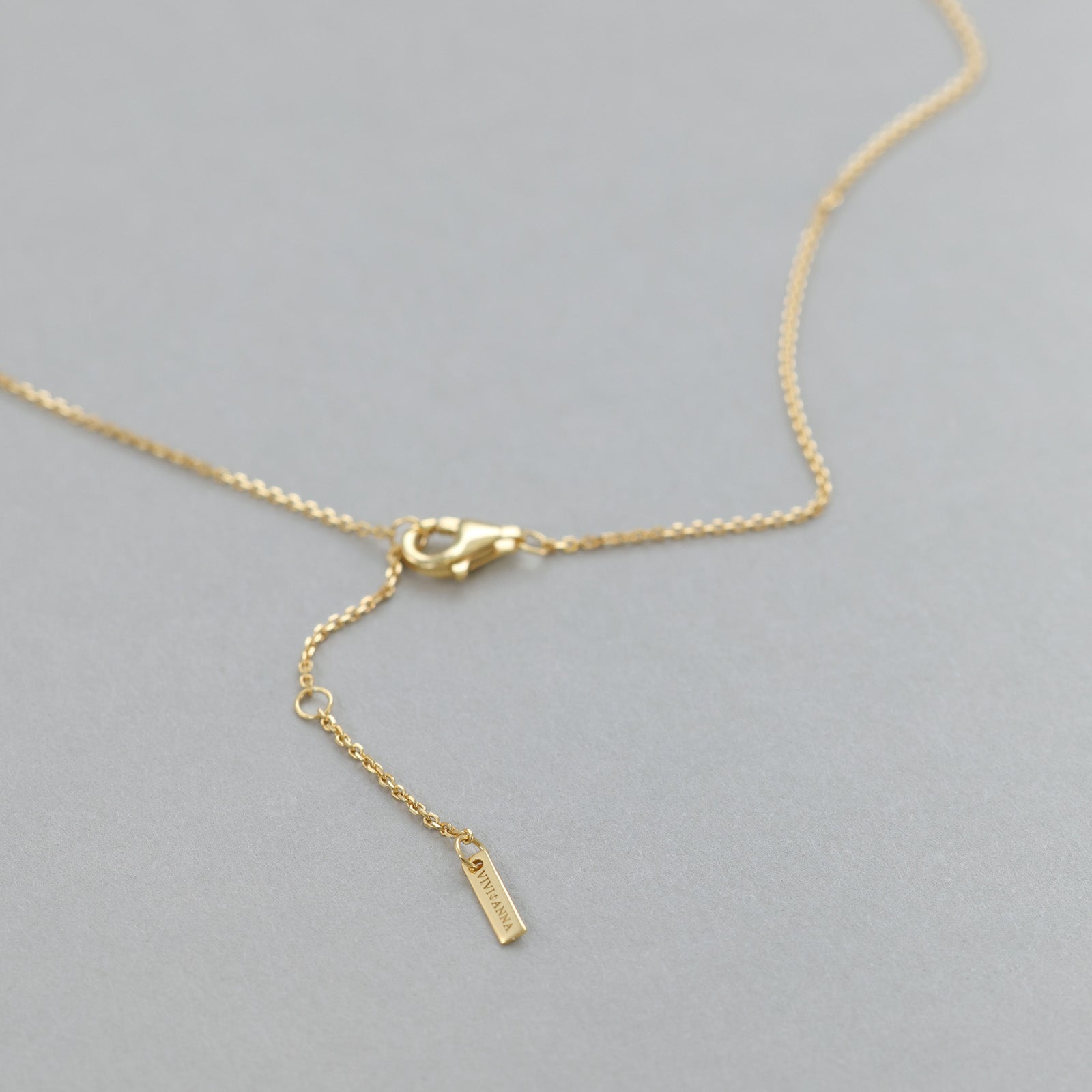 Personalisierte Familienkette mit großen und kleinen Gravurplättchen - 925 Sterling Silber Damen Halskette VIVIANNASCHMUCK