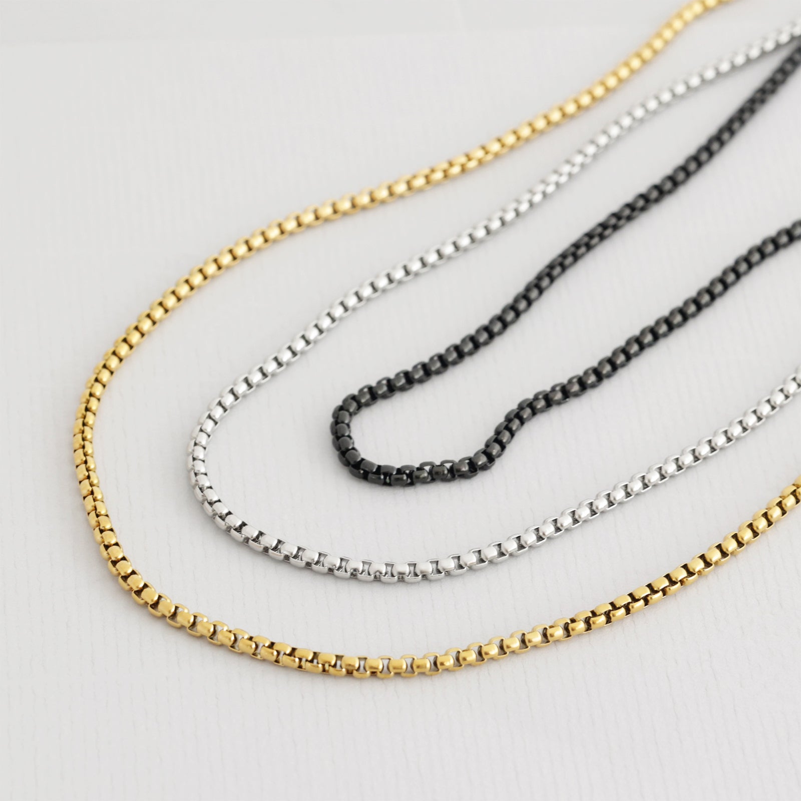 High-quality men's necklace made of stainless steel