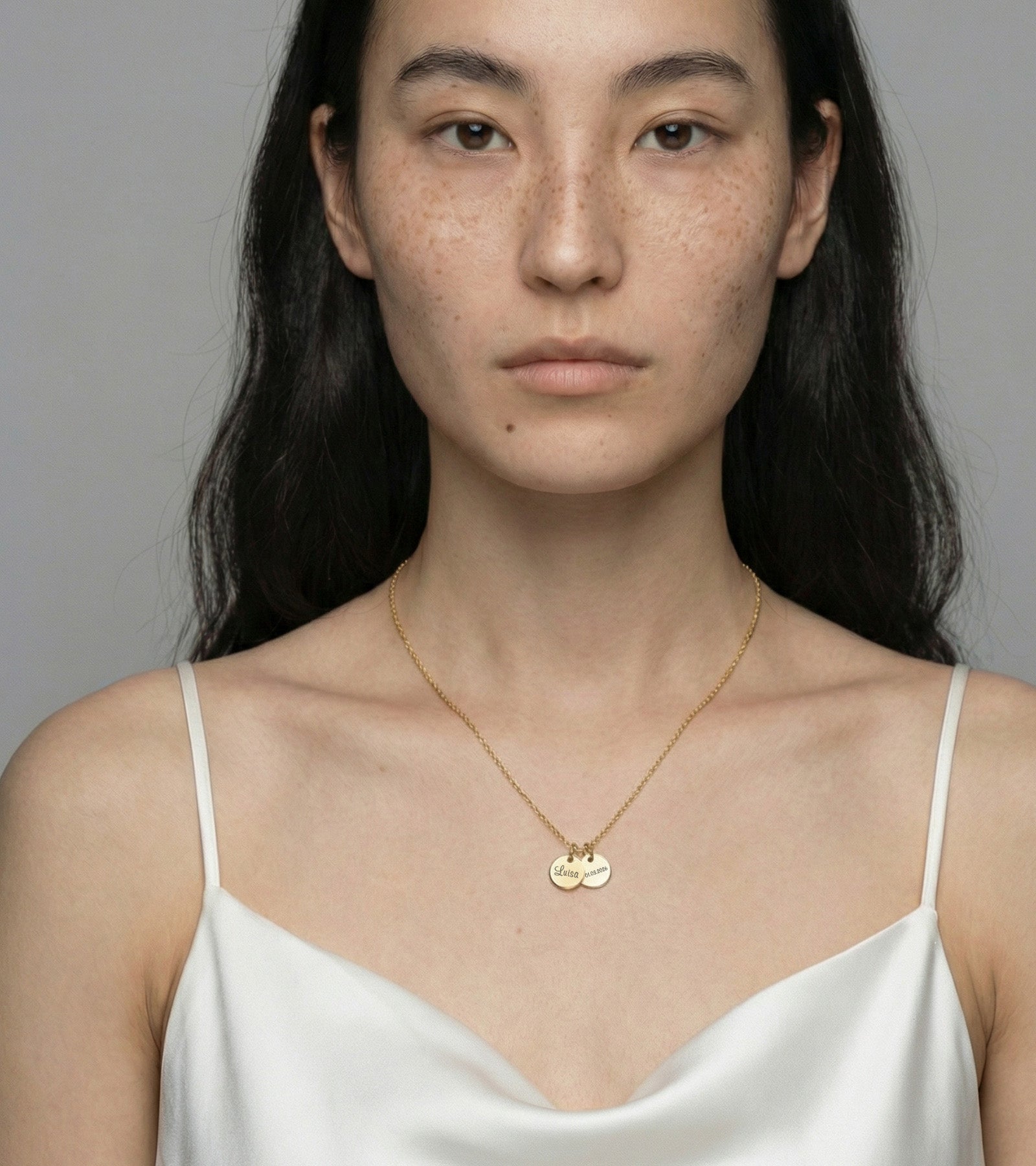 Personalisierte Kette mit rundem Plättchen -wasserfest Damen Halskette VIVIANNASCHMUCK