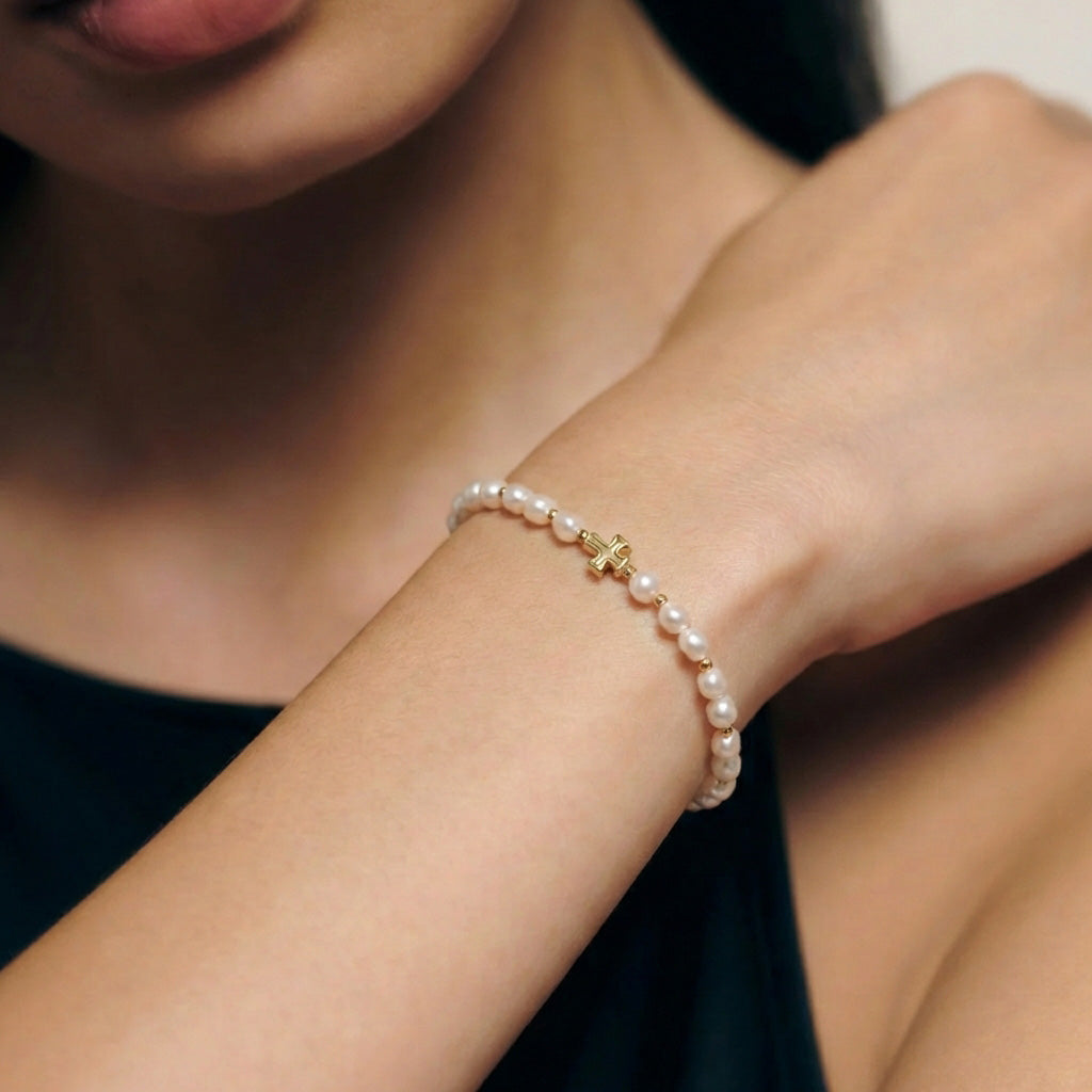 Süßwasserperlen Armband mit zartem Kreuz - 925 Sterling Silber Damen Armband VIVIANNASCHMUCK
