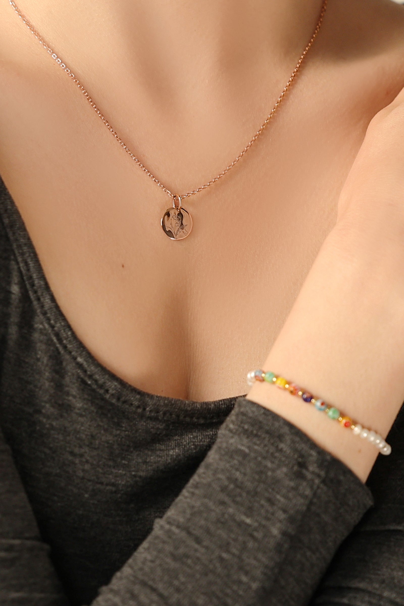 Geburtsblumen Kette mit Hammerschlagplättchen - 925er Sterling Silber Damen Halskette VIVIANNASCHMUCK