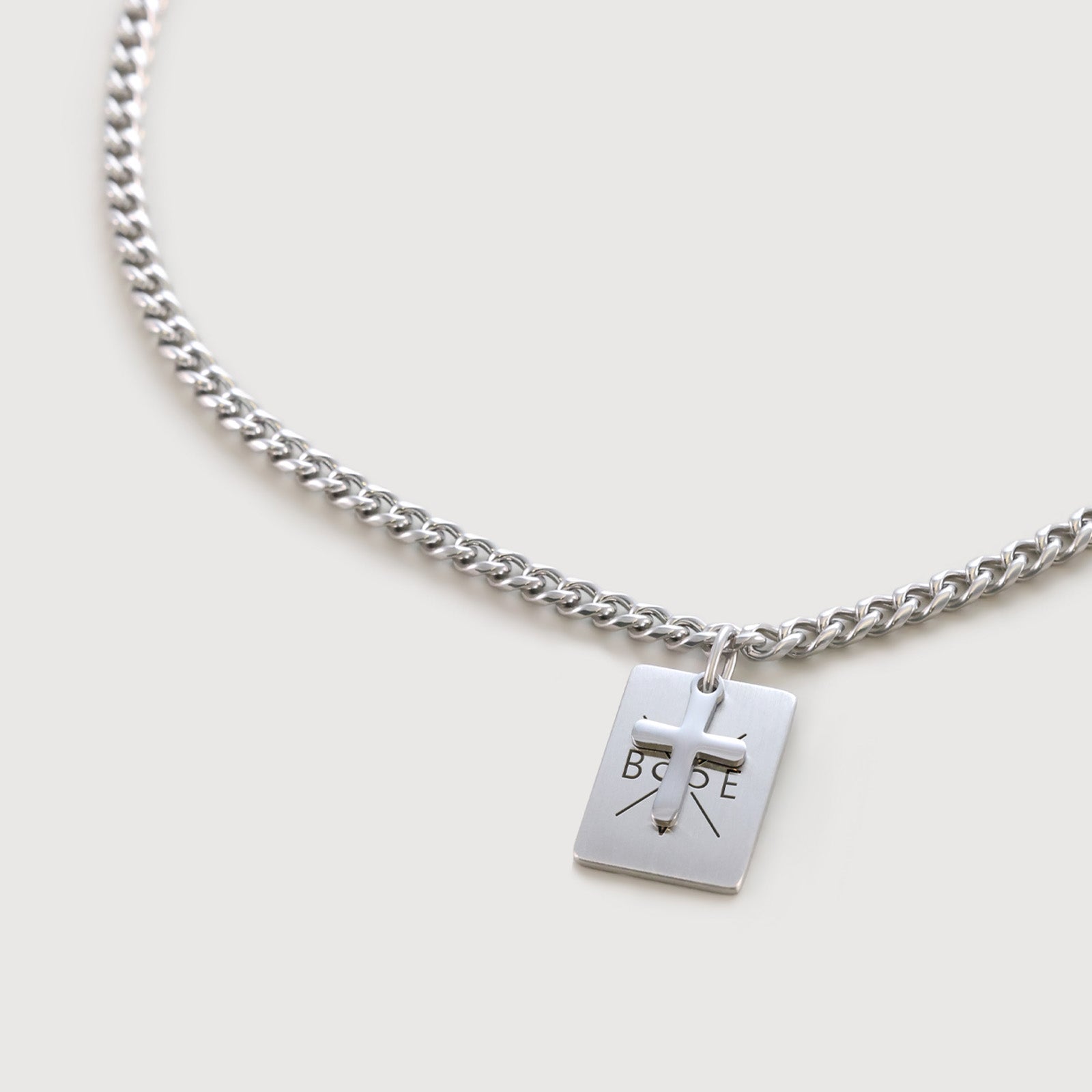 Rechteckige Gravurkette mit Kreuz Herren Halskette VIVIANNASCHMUCK