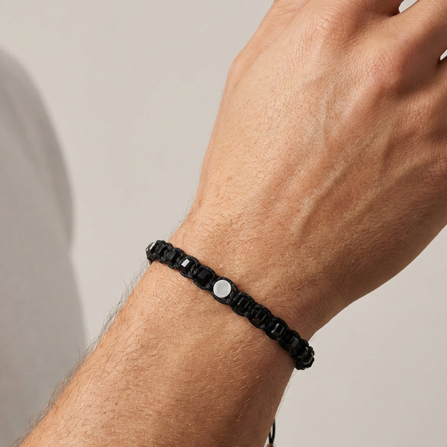 Makramee Armband mit schwarzem Onyx – handgeknüpft & gravierbar Herren Armband VIVIANNASCHMUCK
