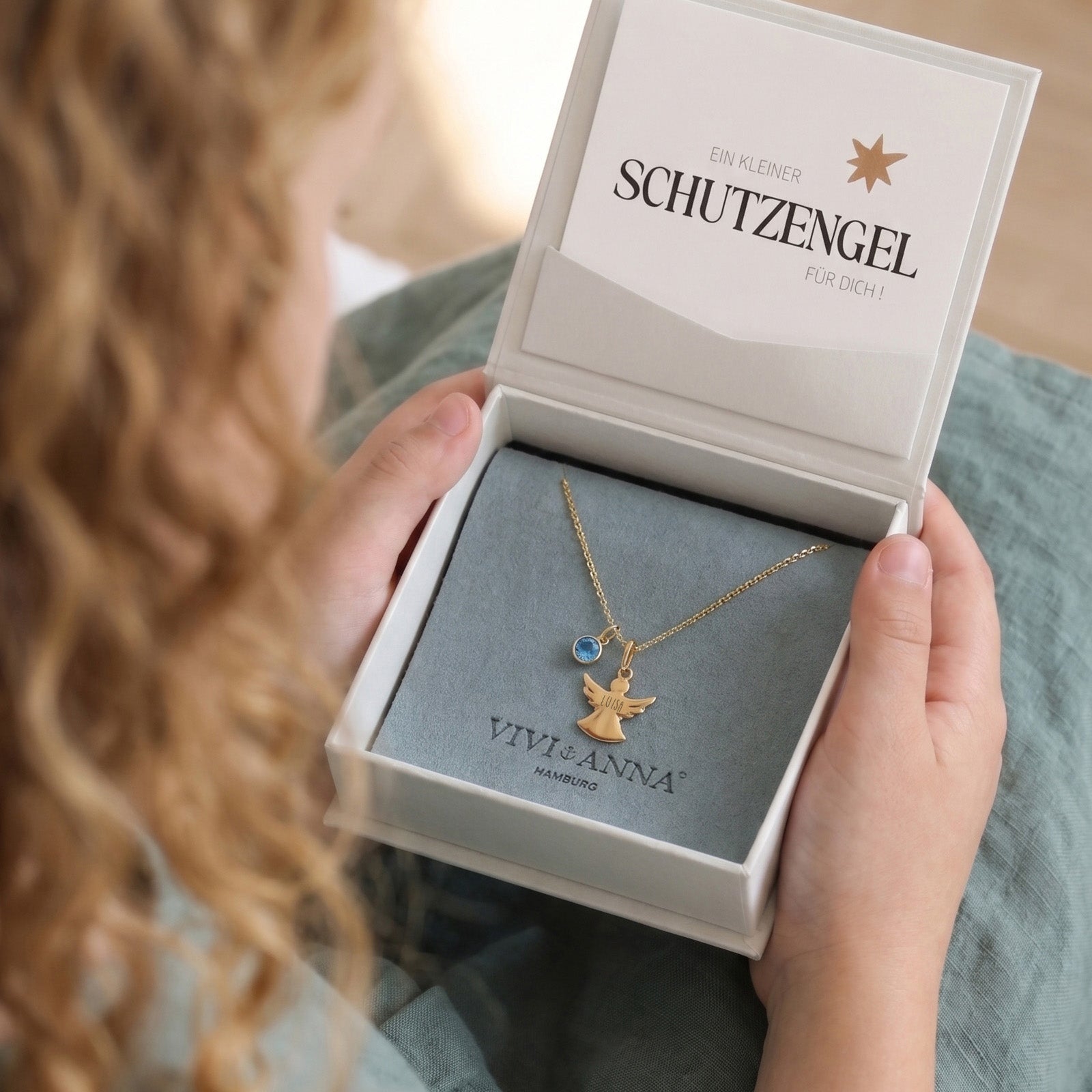 Personalisierte Schutzengel Halskette mit Geburtsstein und Karte – 925 Sterling Silber Kinder Halsketten VIVIANNASCHMUCK