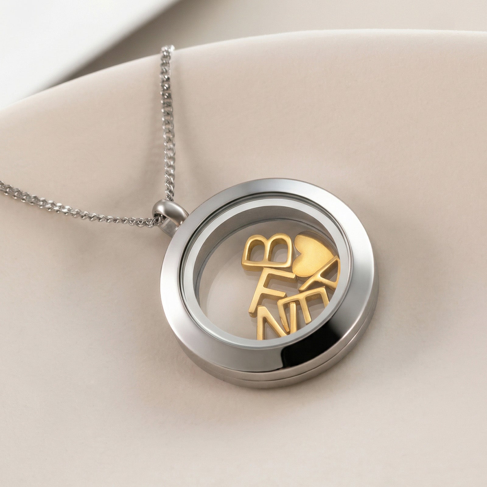 Personalisierbare Glasmedaillon-Kette mit Wunschbuchstaben Damen Halskette VIVIANNASCHMUCK