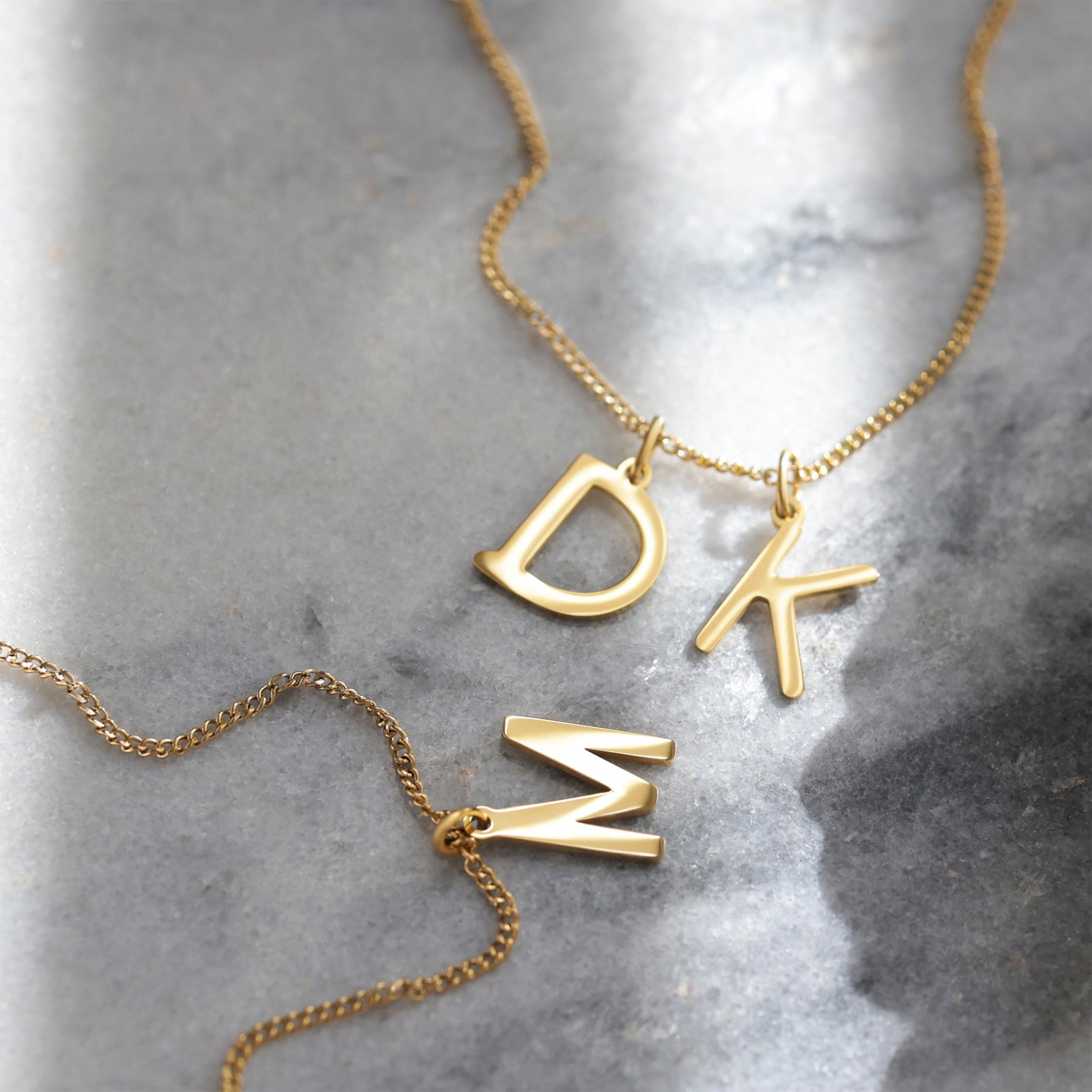 Personalisierte Buchstaben Kette – Initialen an Panzerkette