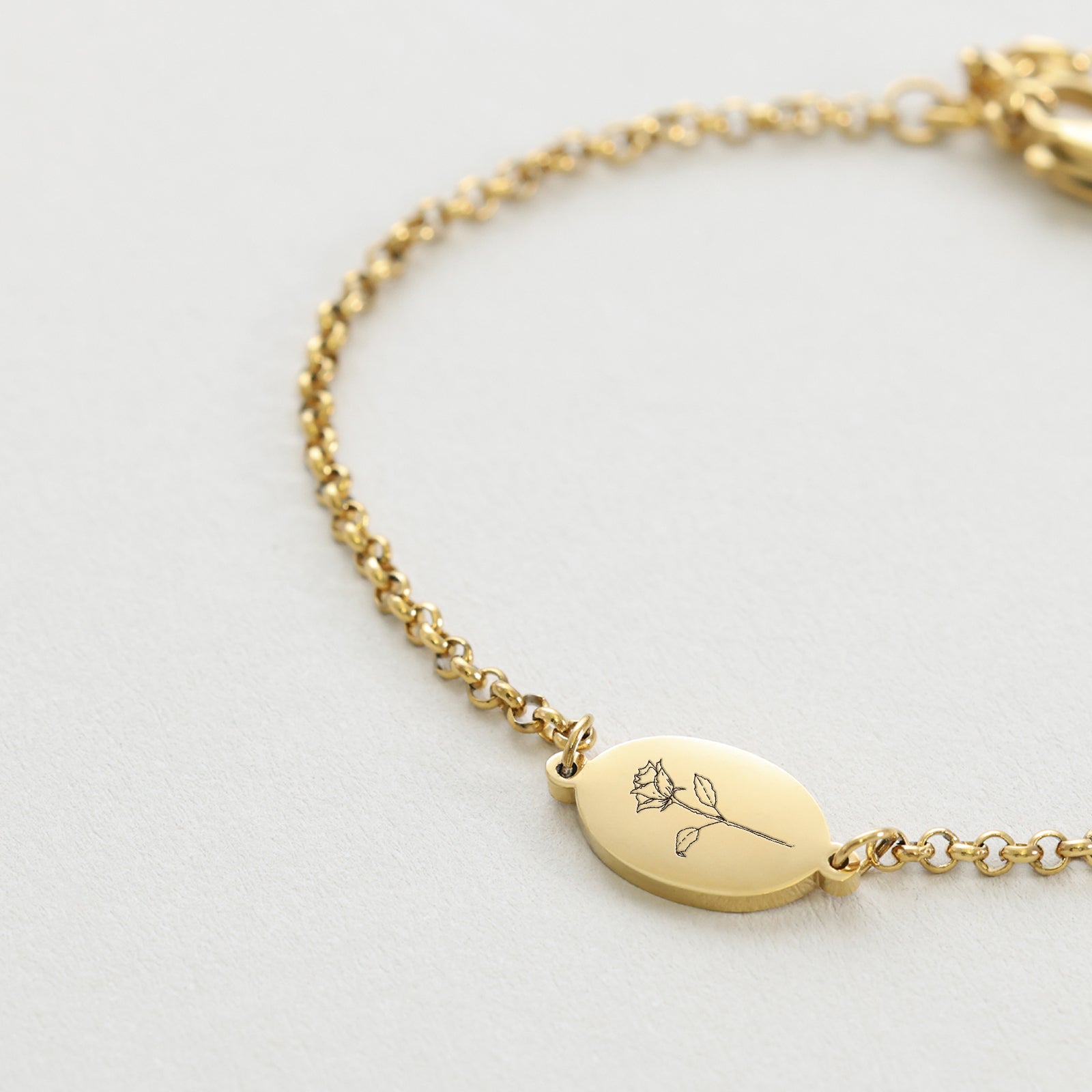 Geburtsblumen-Armband mit ovalem Gravurplättchen Damen Armband VIVIANNASCHMUCK