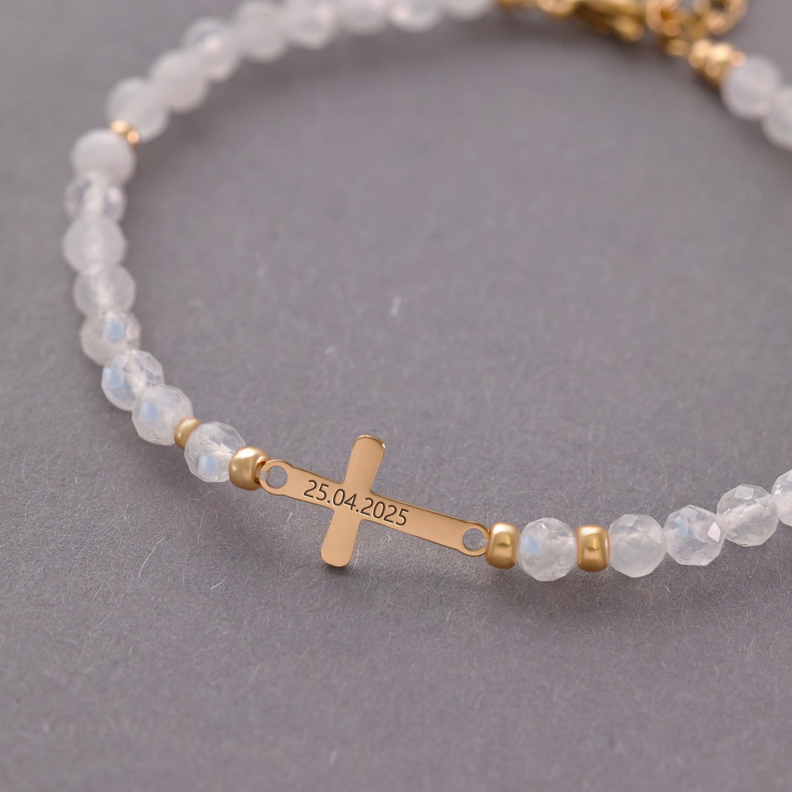 Mondstein Kreuz-Armband mit Gravur- Geschenk zur Konfirmation mit Karte Kinder Armband VIVIANNASCHMUCK