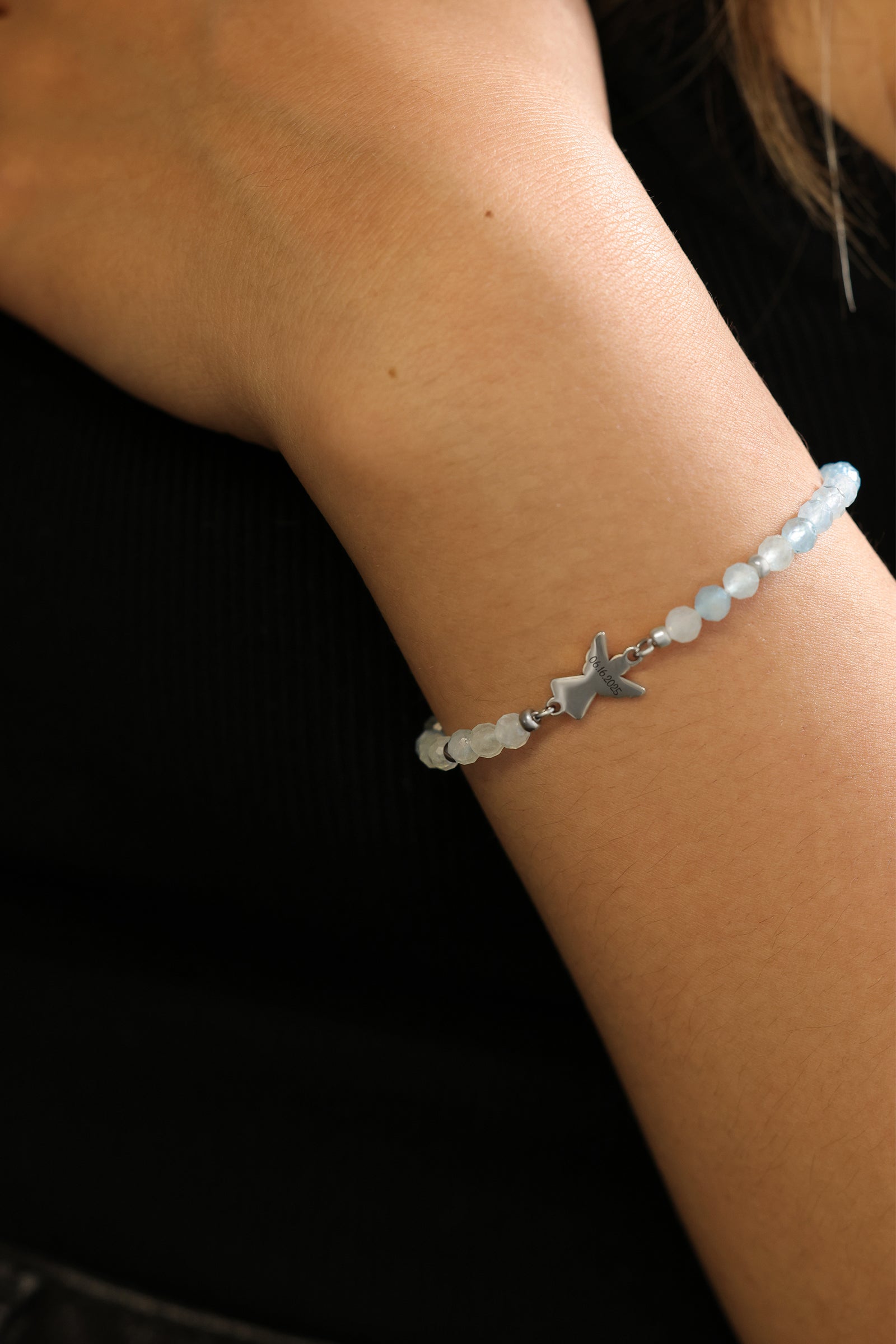 Aquamarin Armband mit Engelanhänger Damen Armband VIVIANNASCHMUCK
