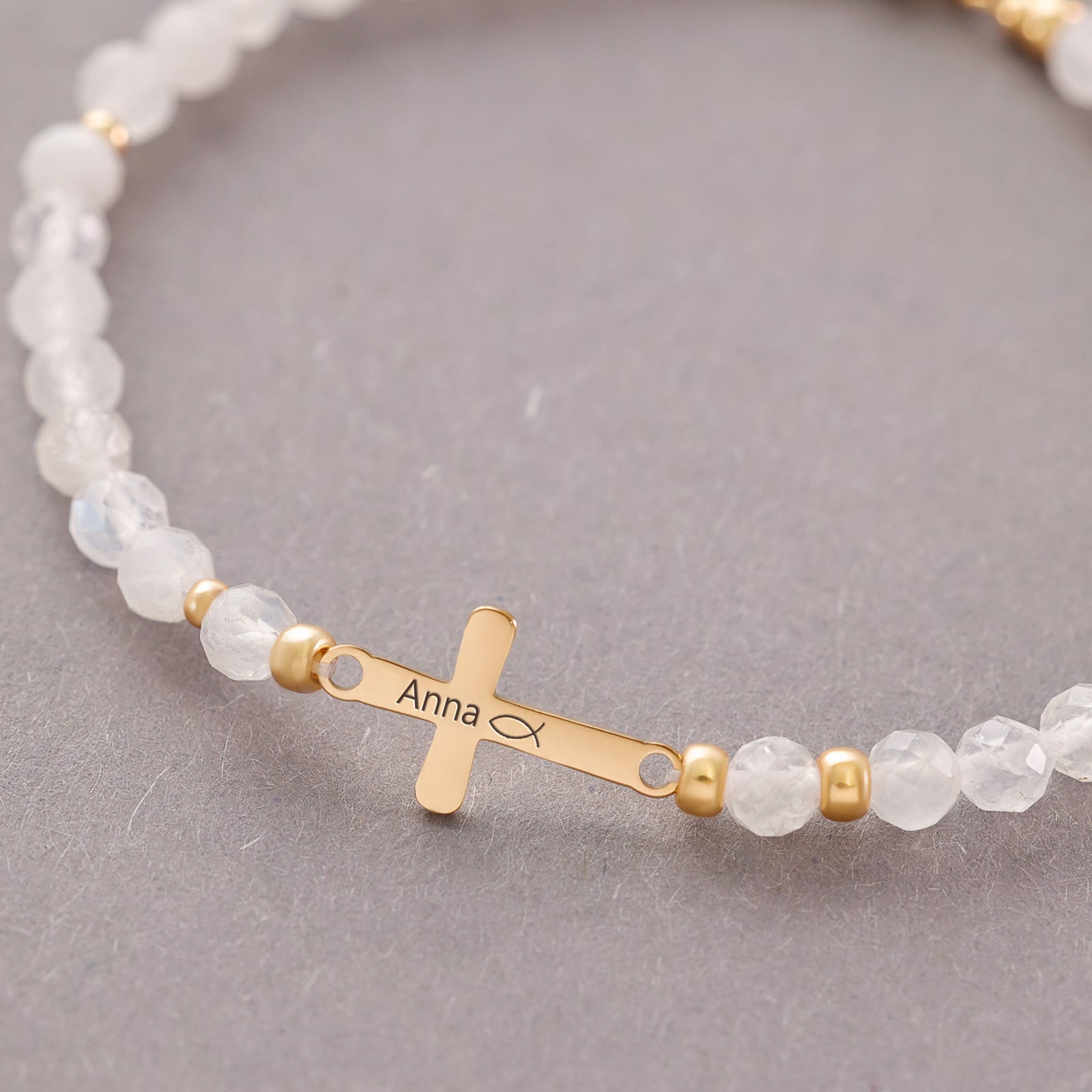 Mondstein Armband mit Kreuz und Gravur