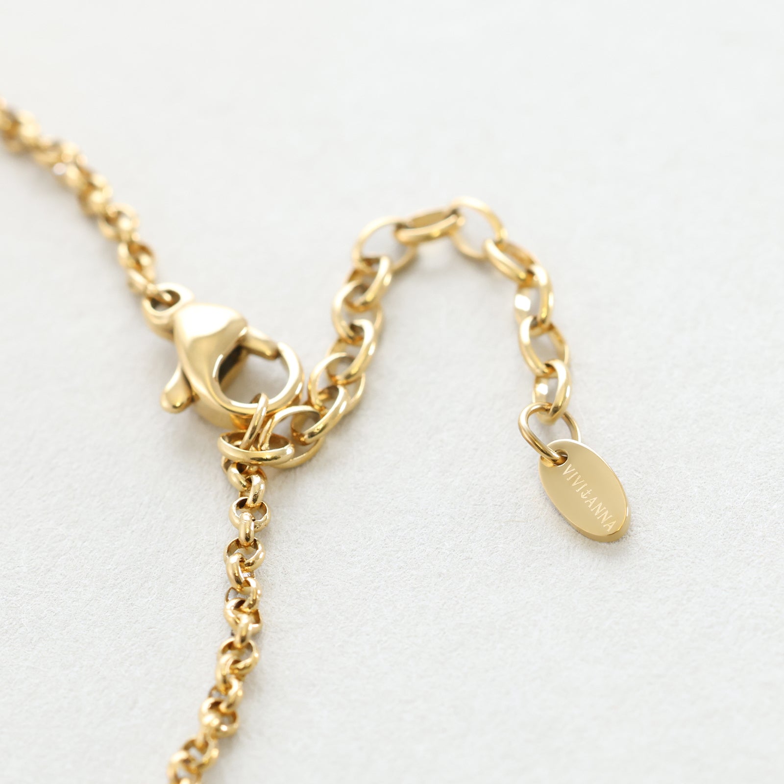 Geburtsblumen Armband mit rundem Plättchen Damen Armband VIVIANNASCHMUCK