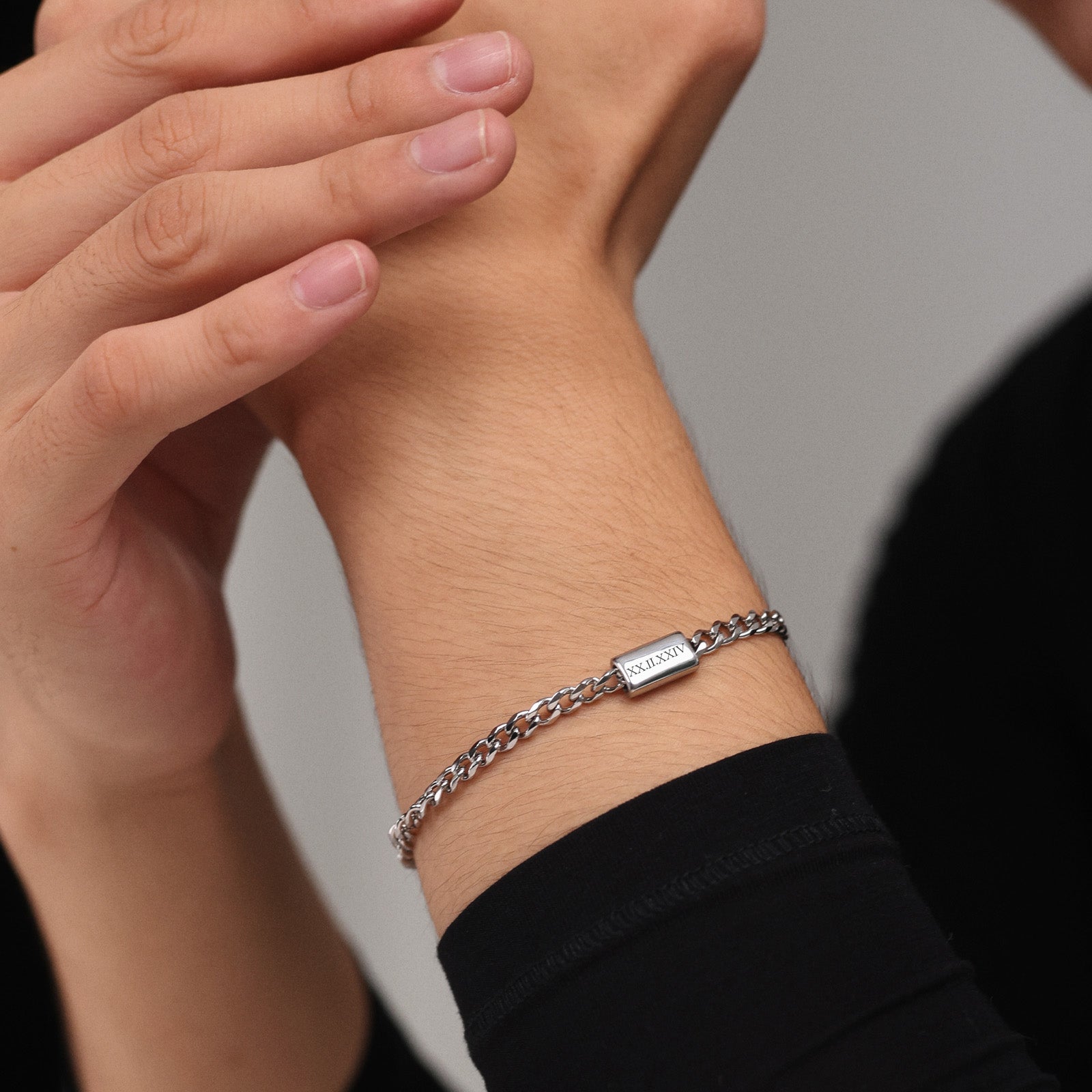 Permanent Armband mit Gravur