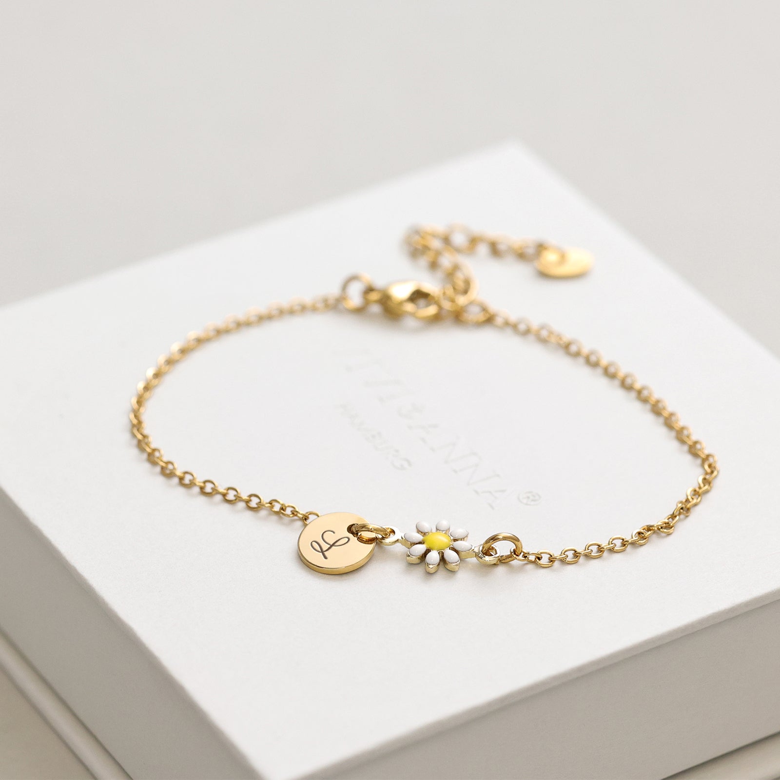 Mini-Gänseblümchen Armkette mit Gravurplättchen