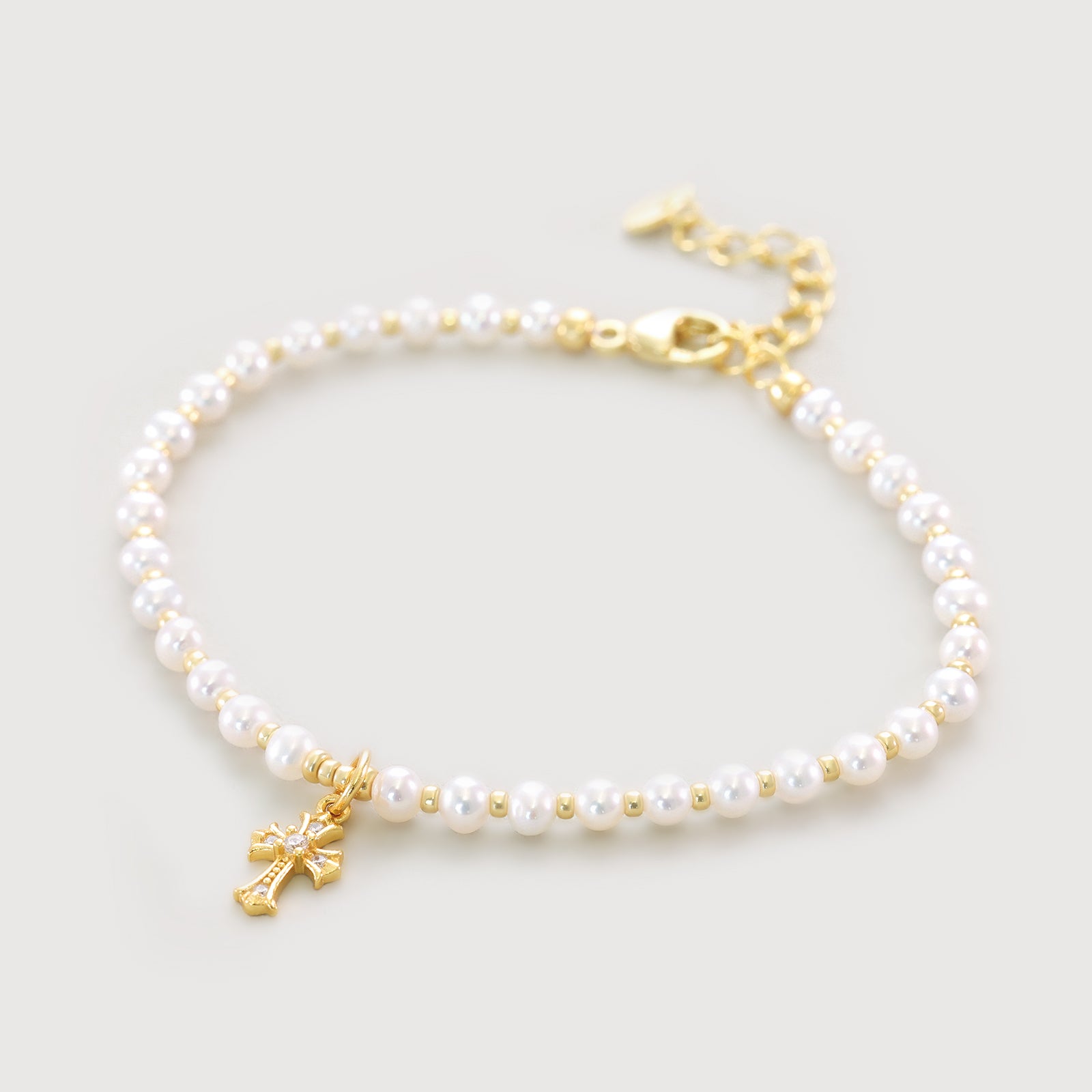 Süßwasserperlen Armband mit funkelndem Kreuz - 925er Sterling Silber