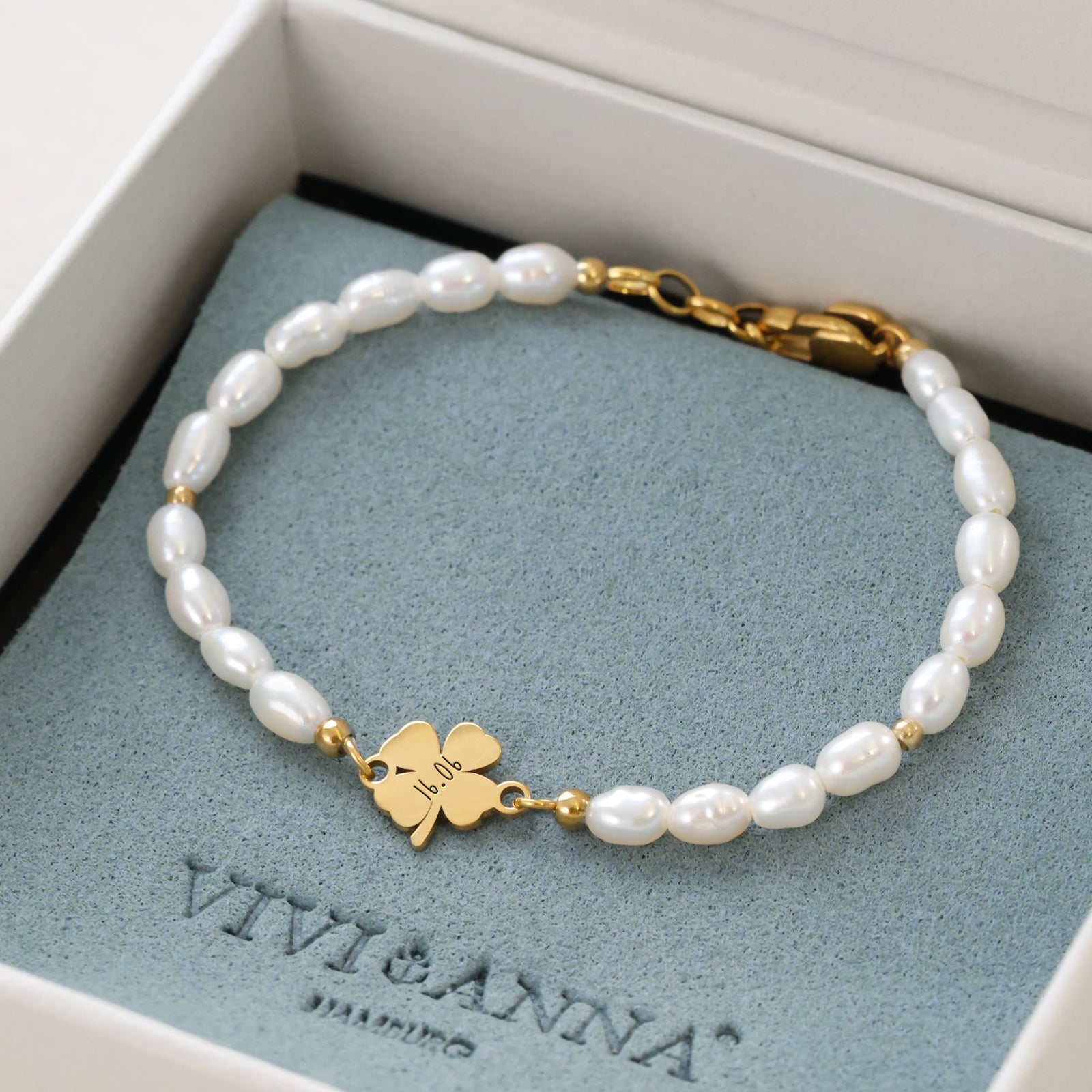 Kleeblatt Perlenarmband mit Gravur – Geschenk zum Abitur mit Karte Damen Armband VIVIANNASCHMUCK