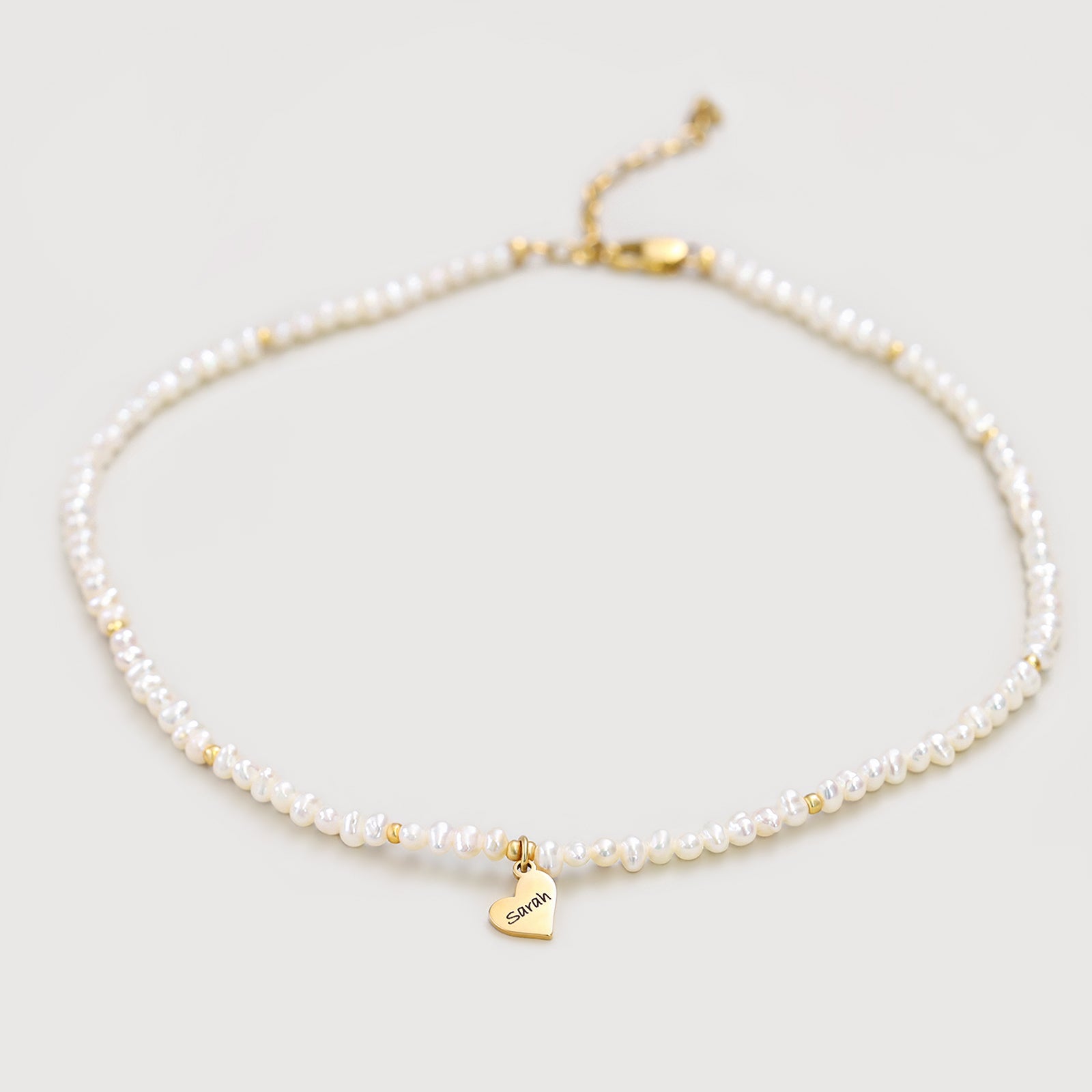 Perlenkette mit personalisierbarem Herzanhänger