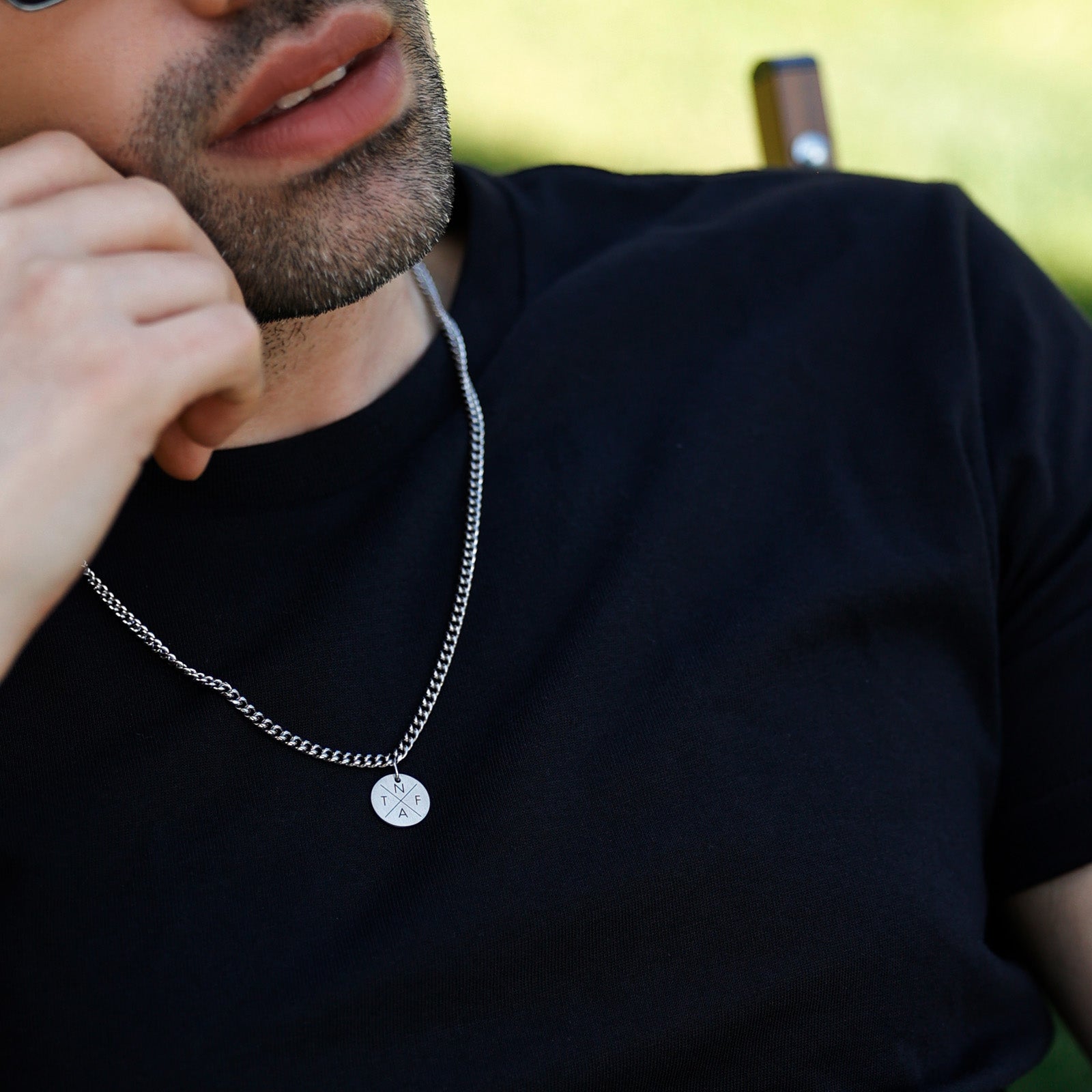 Herren Halskette mit mattiertem Gravurplättchen Herren Halskette VIVIANNASCHMUCK