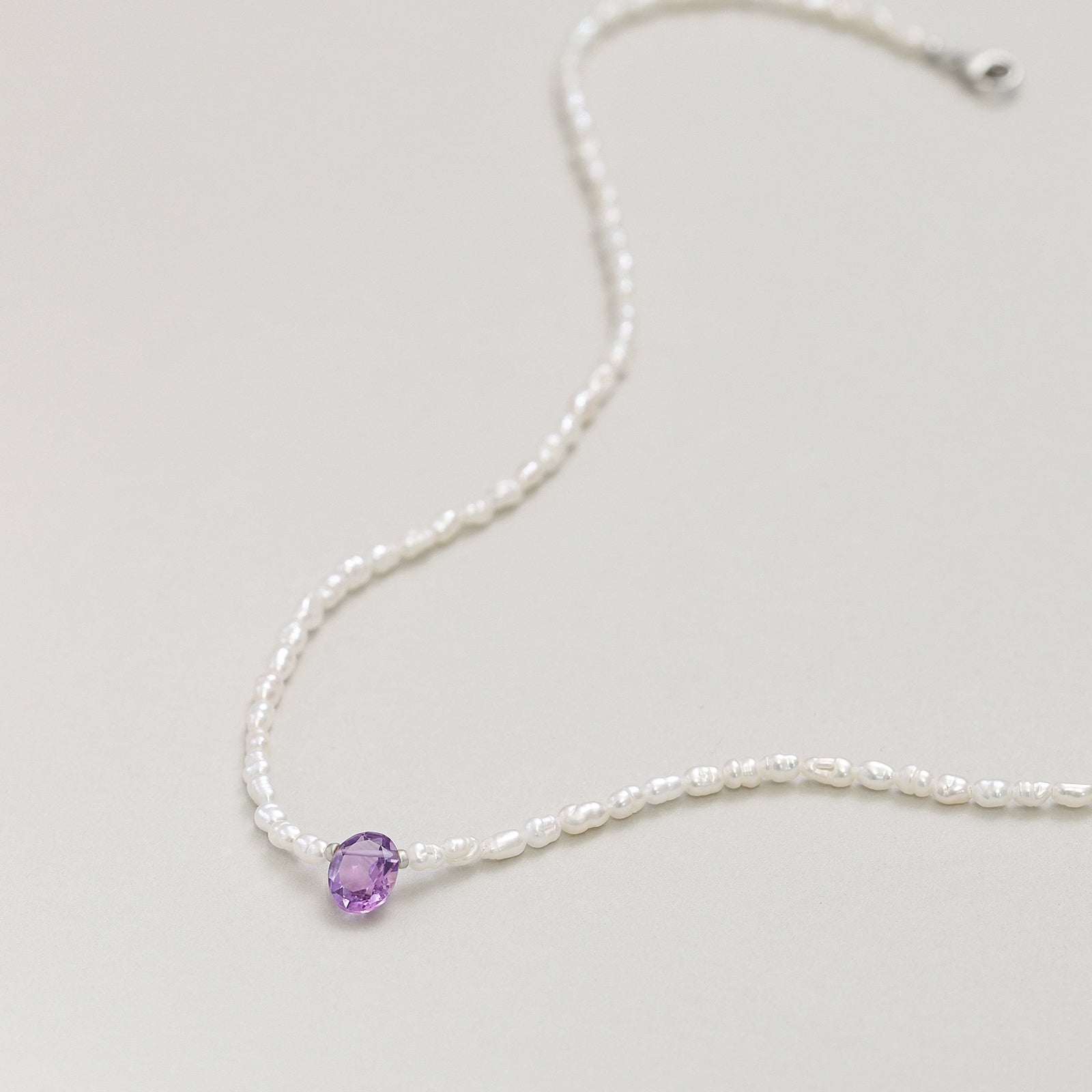 Halskette mit ovalem Amethyst & Süßwasserperlen - 925 Sterling Silber